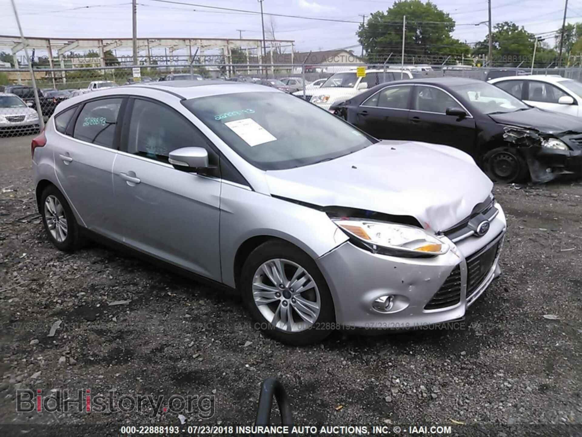 Фотография 1FAHP3M24CL430215 - Ford Focus 2012