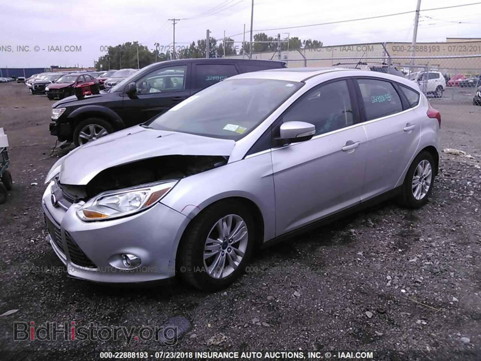 2012 Ford Focus - VIN: 1FAHP3M24CL430215 - Фото 2