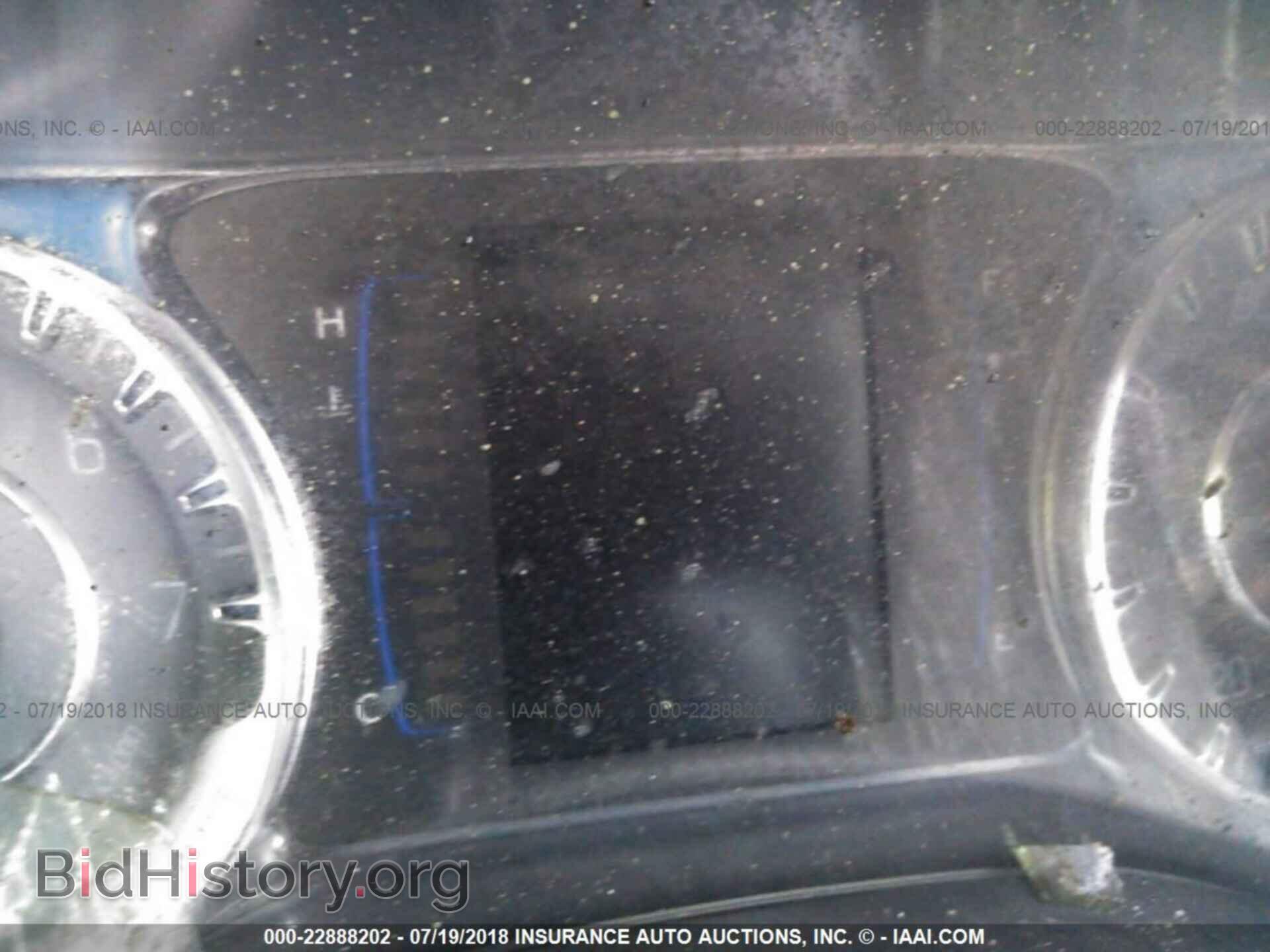 2016 Chrysler 200 - VIN: 1C3CCCAB2GN179715 - Photo 7