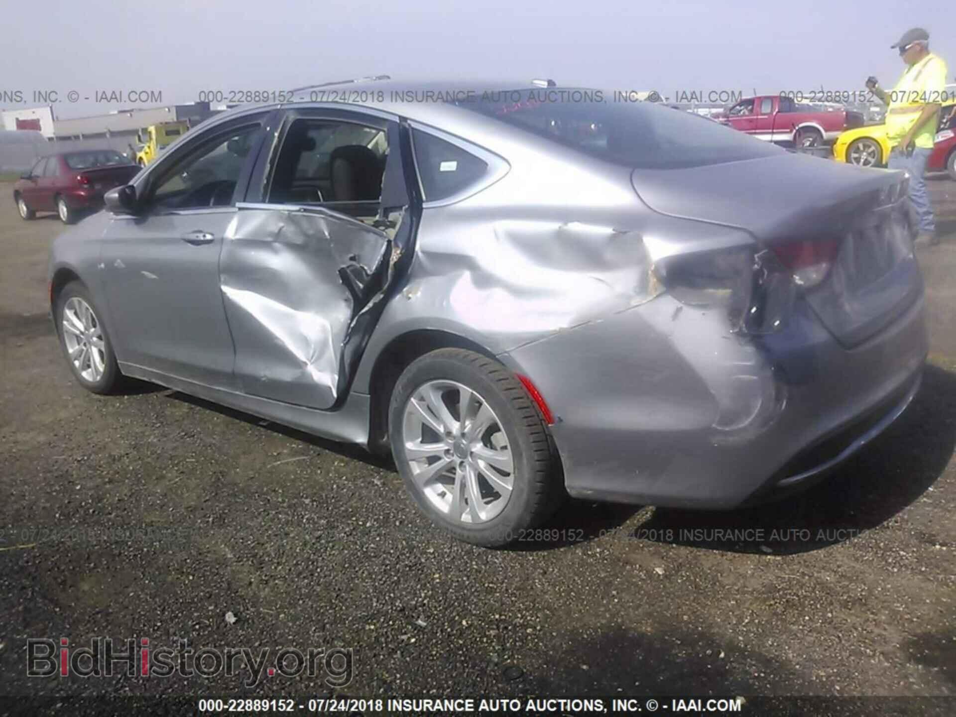 2015 Chrysler 200 - VIN: 1C3CCCAB0FN649609 - Photo 3