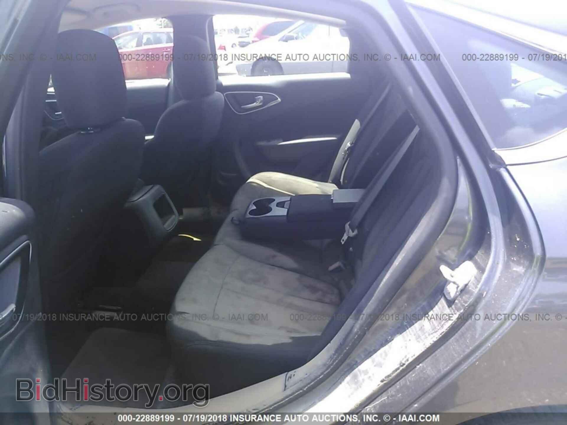 2015 Chrysler 200 - VIN: 1C3CCCAB8FN666321 - Фото 8