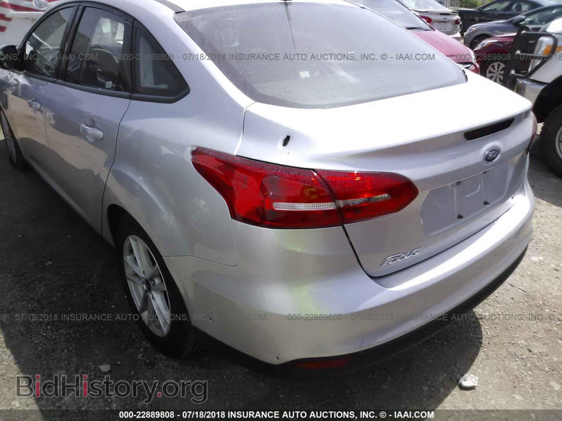 2018 Ford Focus - VIN: 1FADP3F23JL207723 - Фото 6