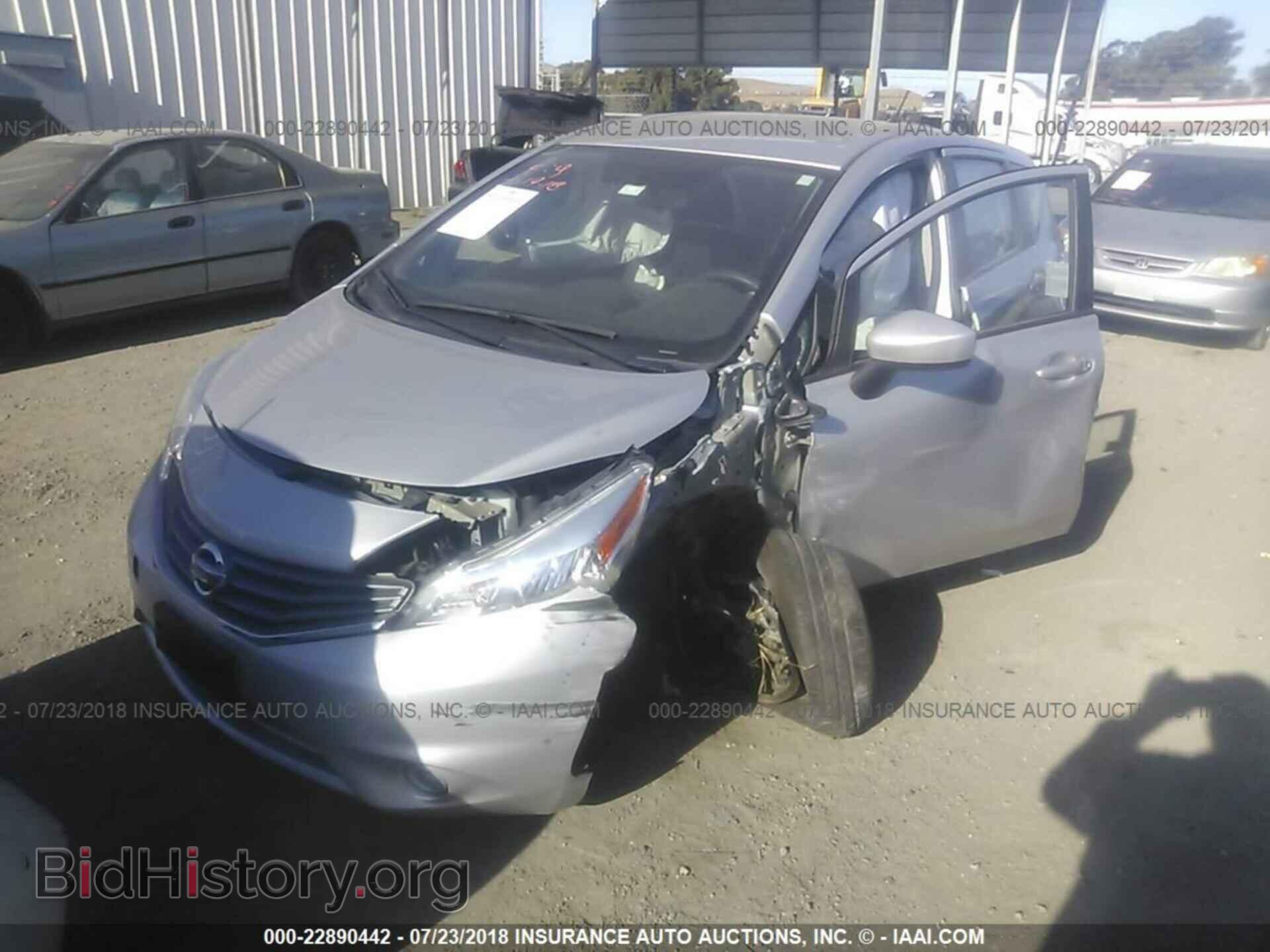 2015 Nissan Versa note - VIN: 3N1CE2CP6FL351593 - Photo 2