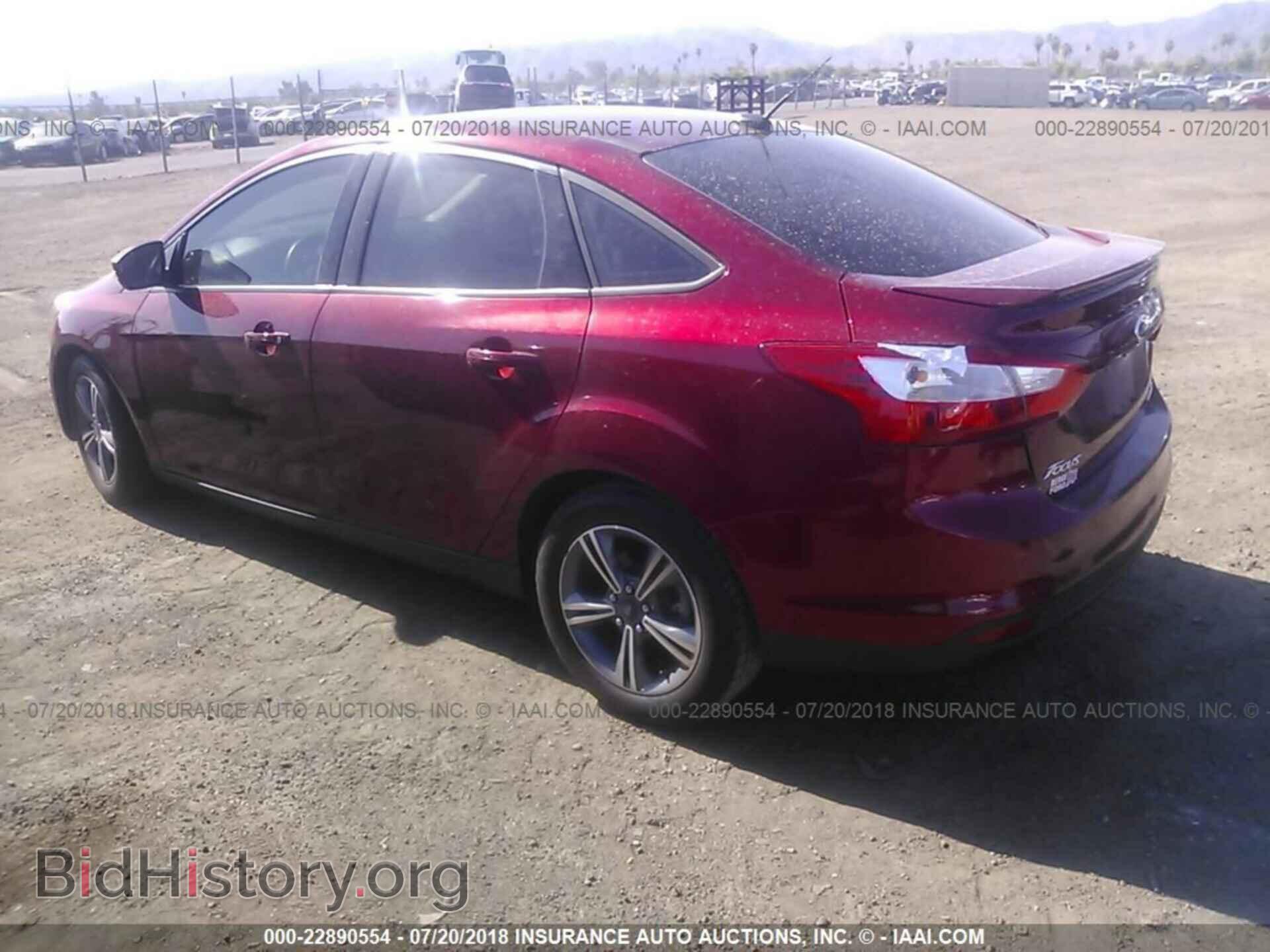 2014 Ford Focus - VIN: 1FADP3F2XEL461659 - Photo 3