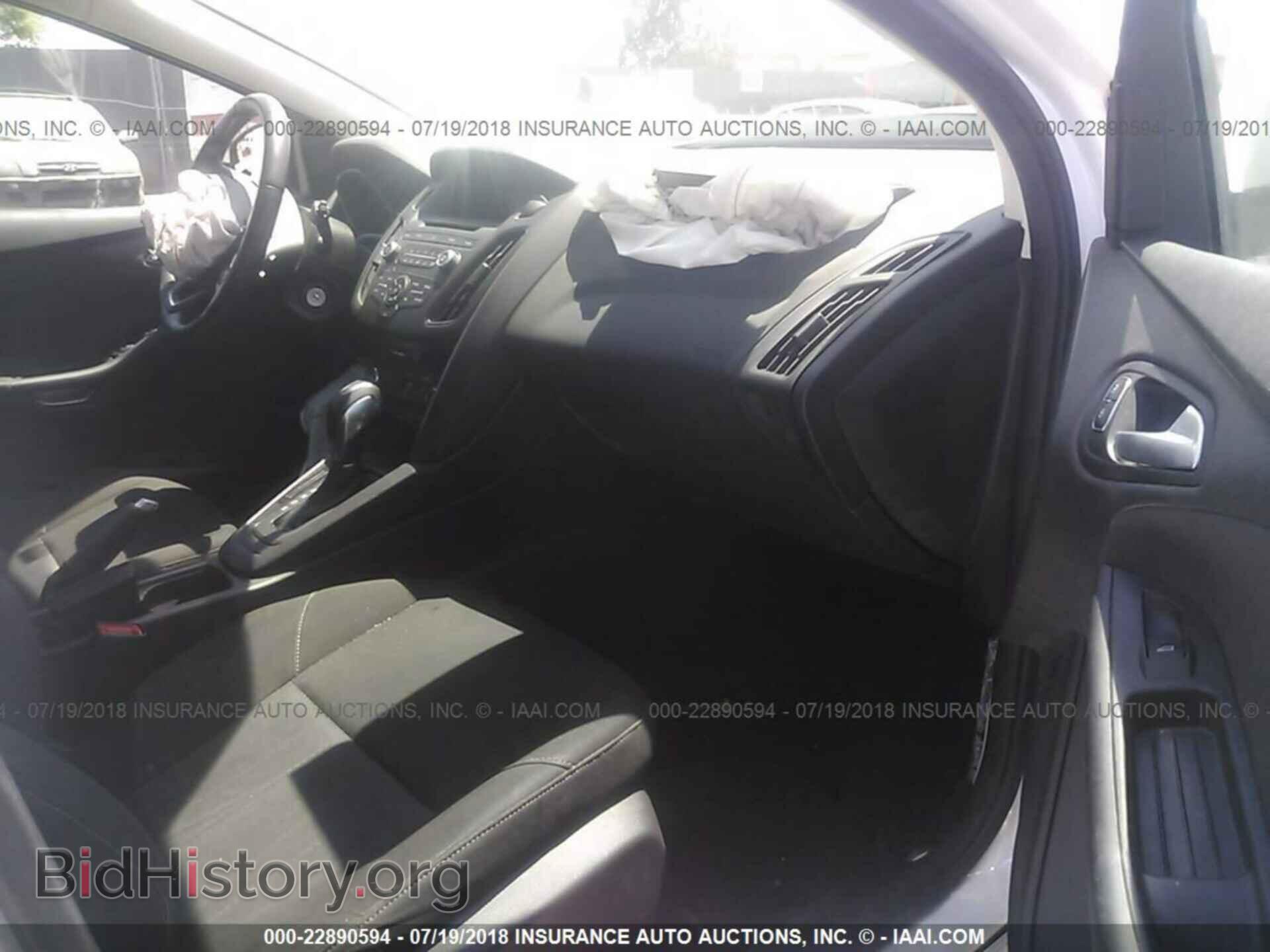 2015 Ford Focus - VIN: 1FADP3K26FL357886 - Photo 5