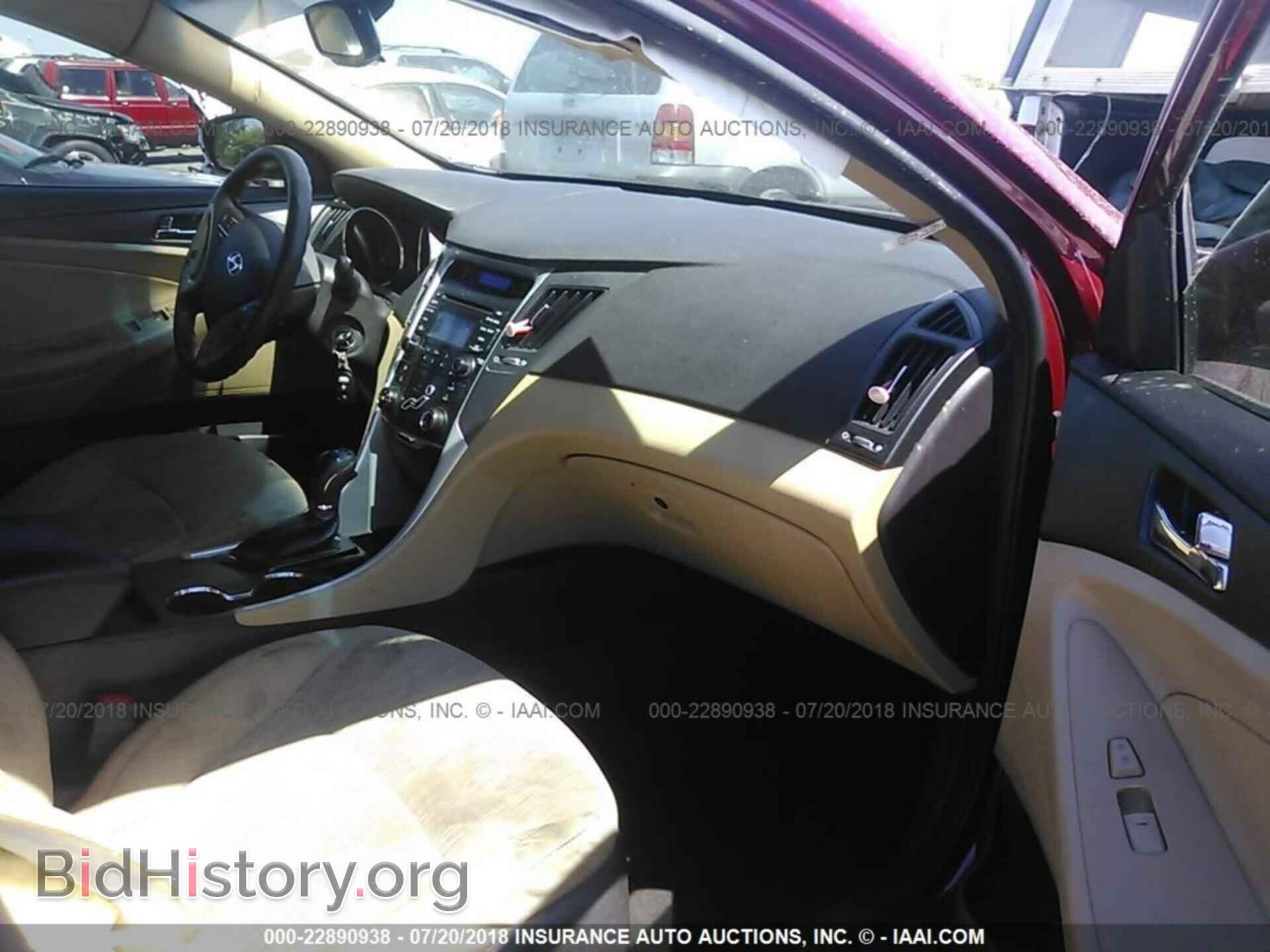 2012 Hyundai Sonata - VIN: 5NPEB4AC1CH355590 - Photo 5
