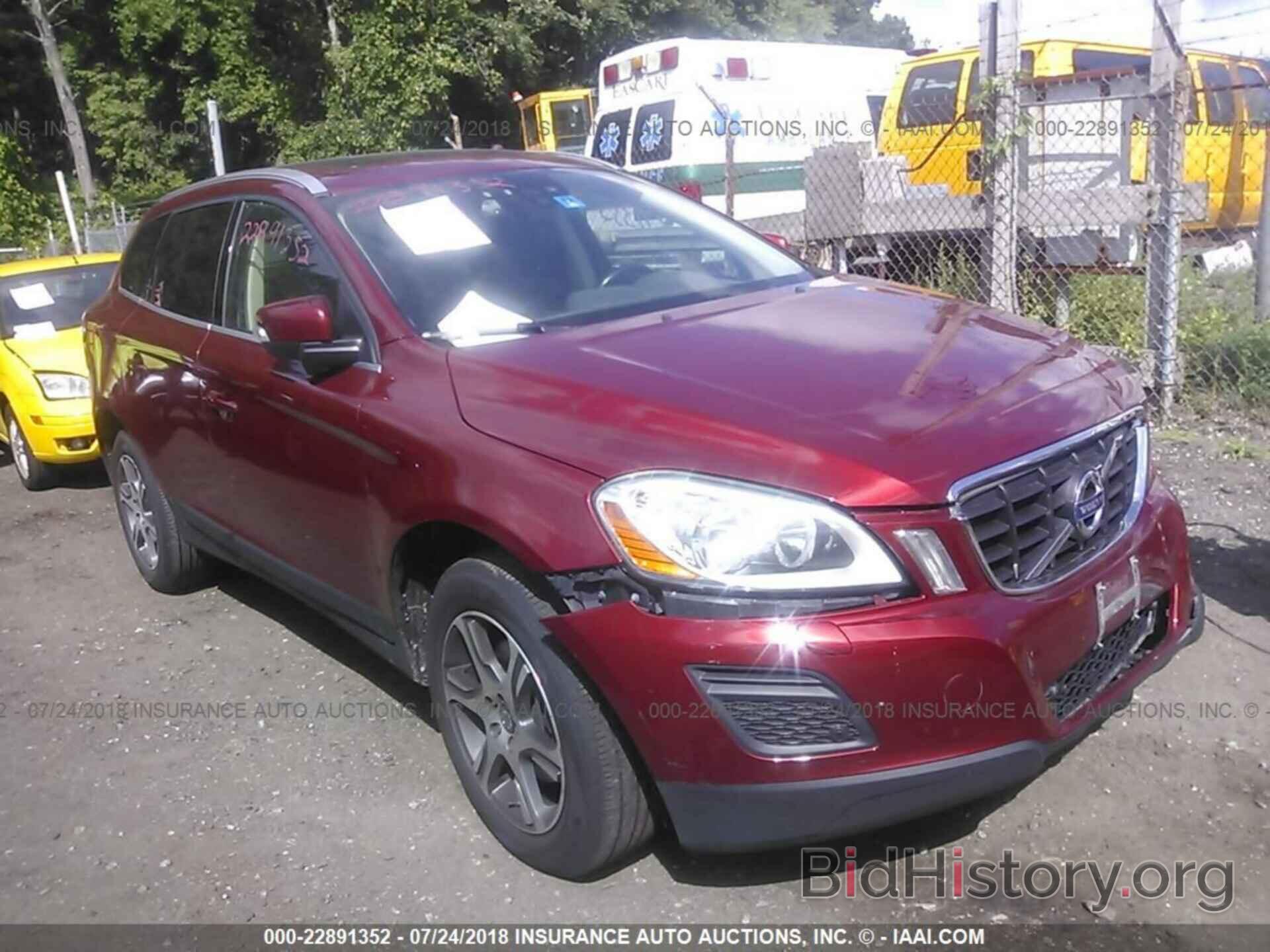 Photo YV4902DZXB2153565 - VOLVO XC60 2011