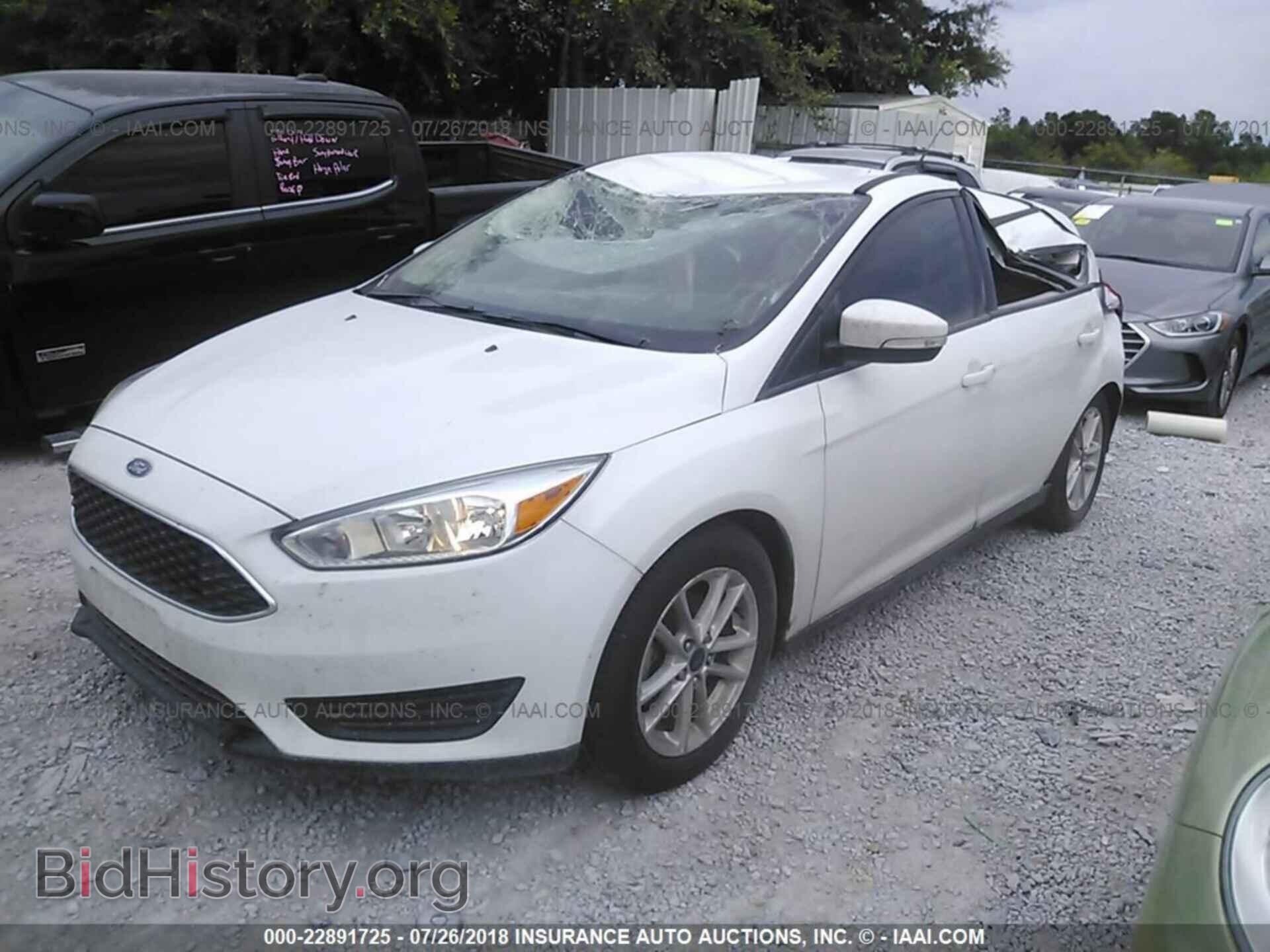 2016 Ford Focus - VIN: 1FADP3K23GL376901 - Фото 2