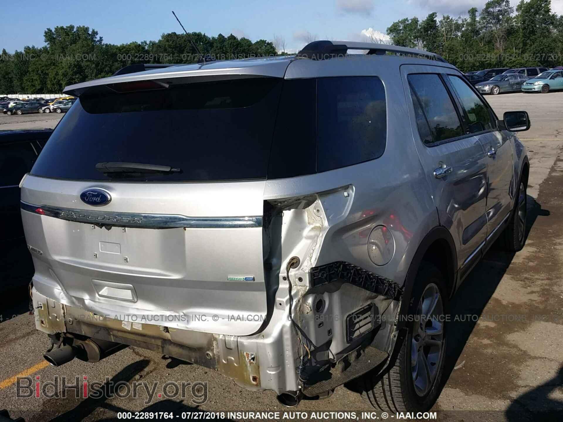 2013 Ford Explorer - VIN: 1FM5K8F8XDGA68195 - Photo 4