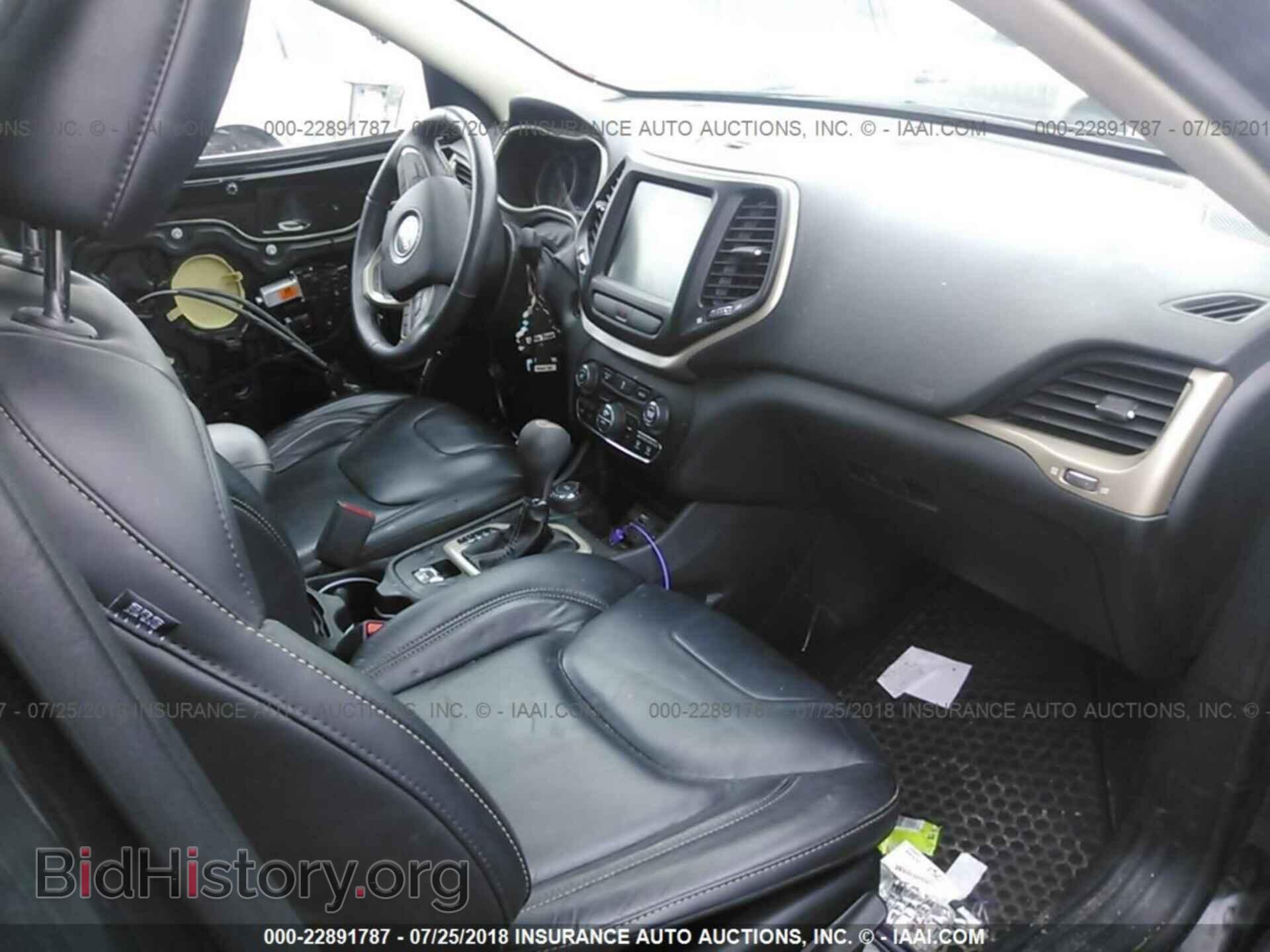 2017 Jeep Cherokee - VIN: 1C4PJMCB4HW612470 - Фото 5