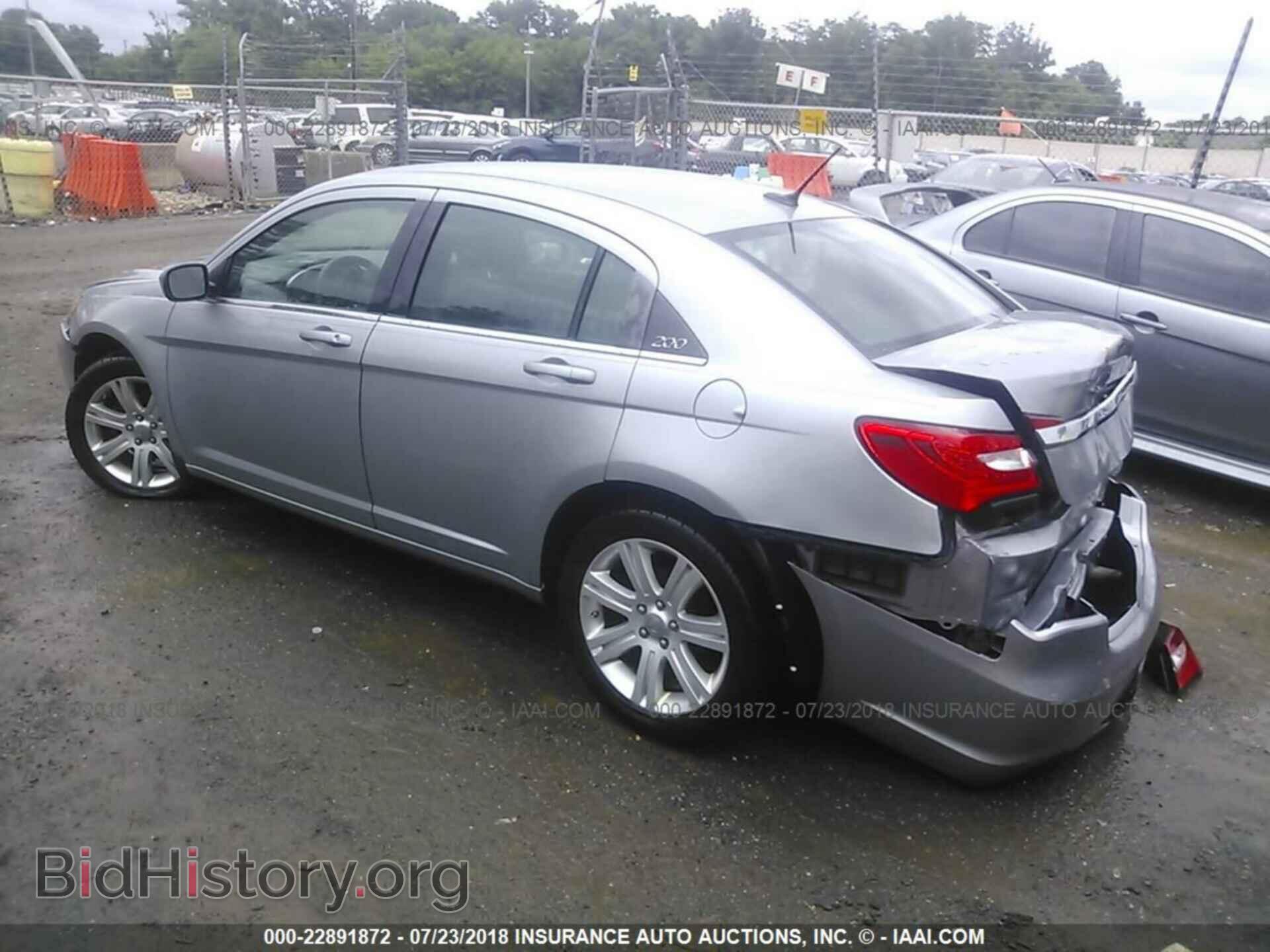 2013 Chrysler 200 - VIN: 1C3CCBAB1DN671285 - Фото 3