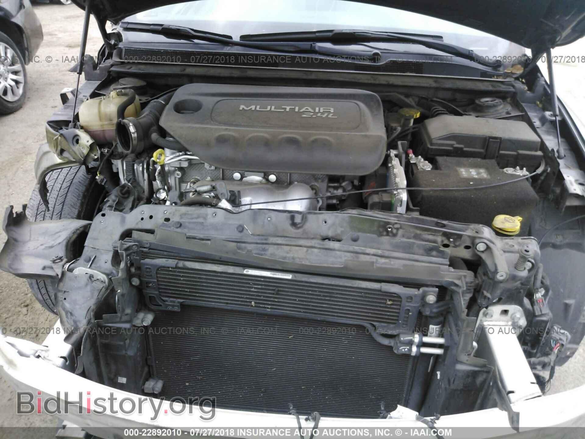 2016 Chrysler 200 - VIN: 1C3CCCAB5GN159474 - Фото 10