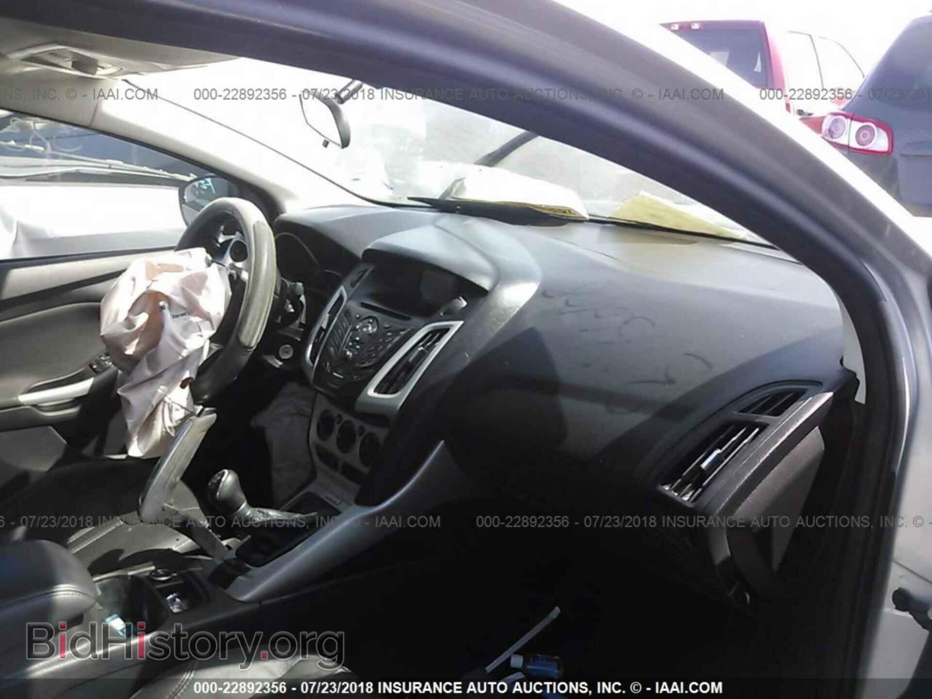 2013 Ford Focus - VIN: 1FADP3F23DL383868 - Photo 5