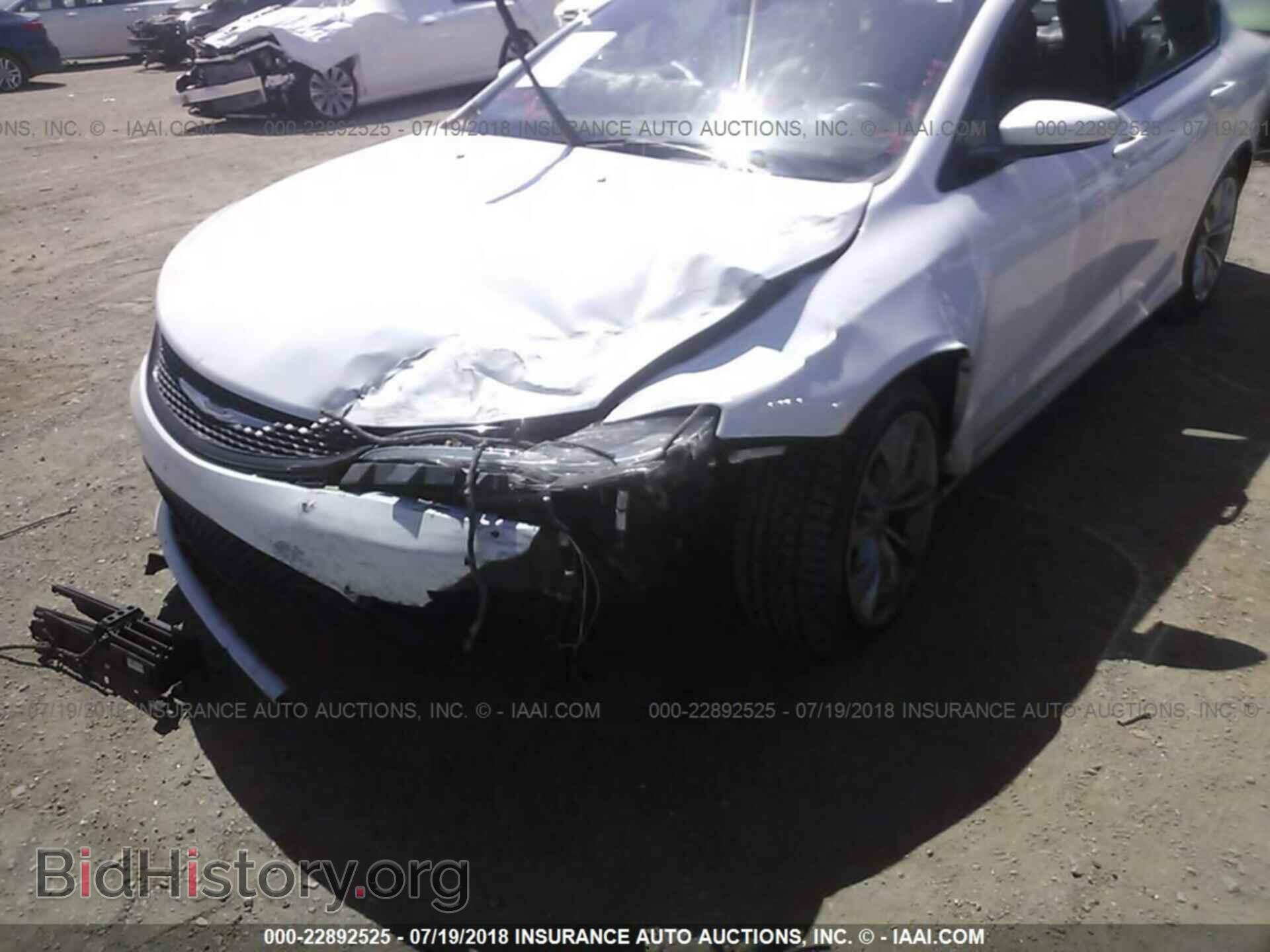 2015 Chrysler 200 - VIN: 1C3CCCDG1FN665132 - Photo 6