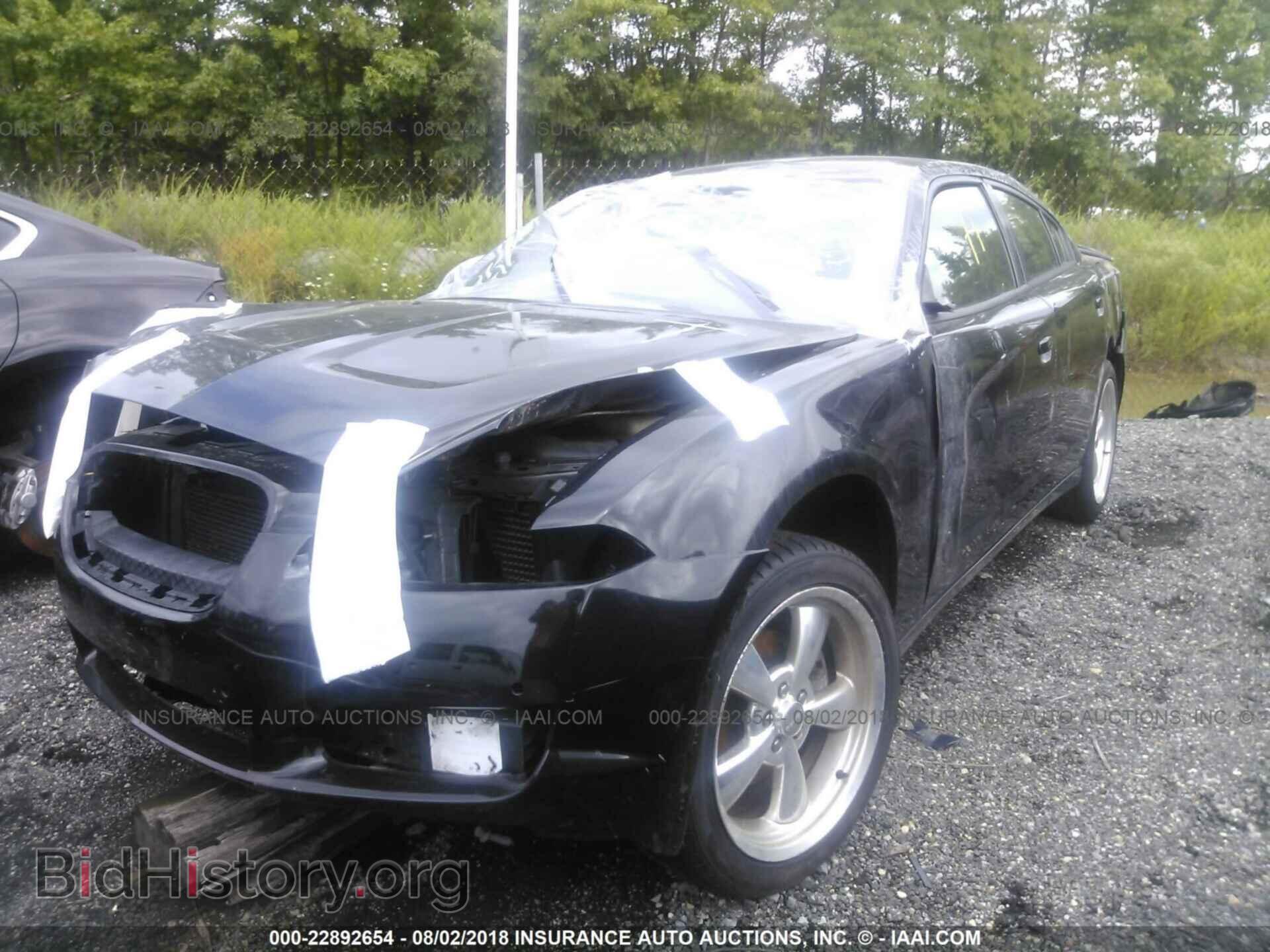 2013 Dodge Charger - VIN: 2C3CDXHG9DH546636 - Photo 2