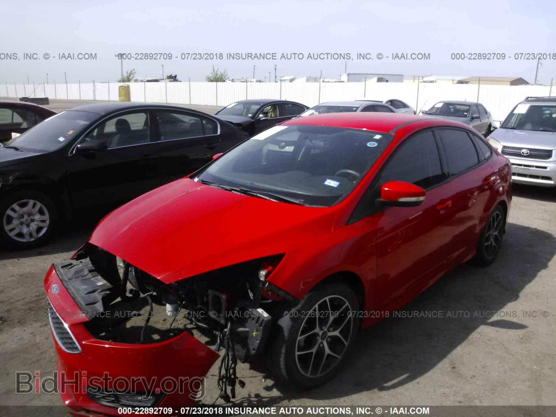 2015 Ford Focus - VIN: 1FADP3F28FL248100 - Photo 2