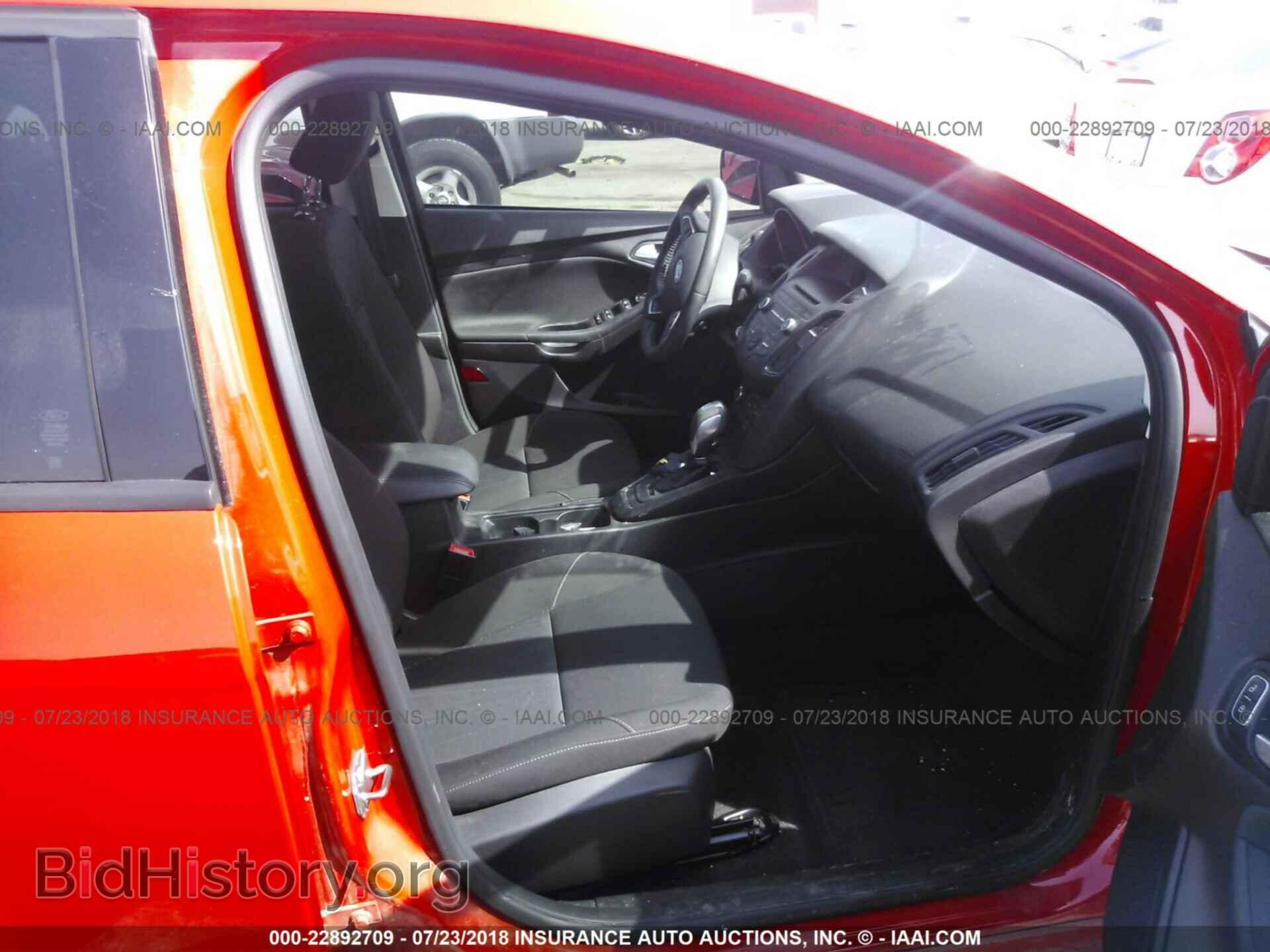 2015 Ford Focus - VIN: 1FADP3F28FL248100 - Photo 5