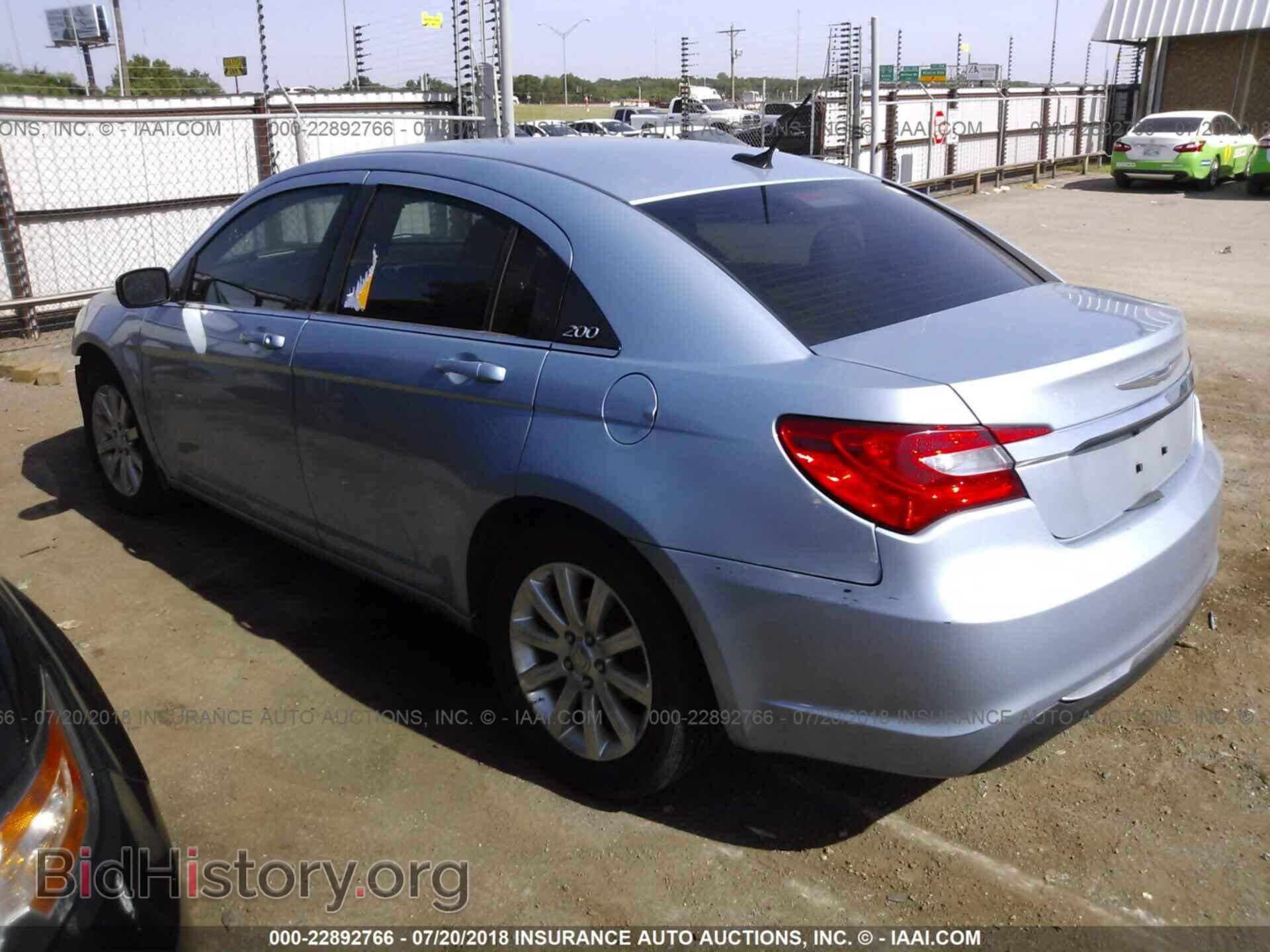 2013 Chrysler 200 - VIN: 1C3CCBBB6DN525110 - Photo 3