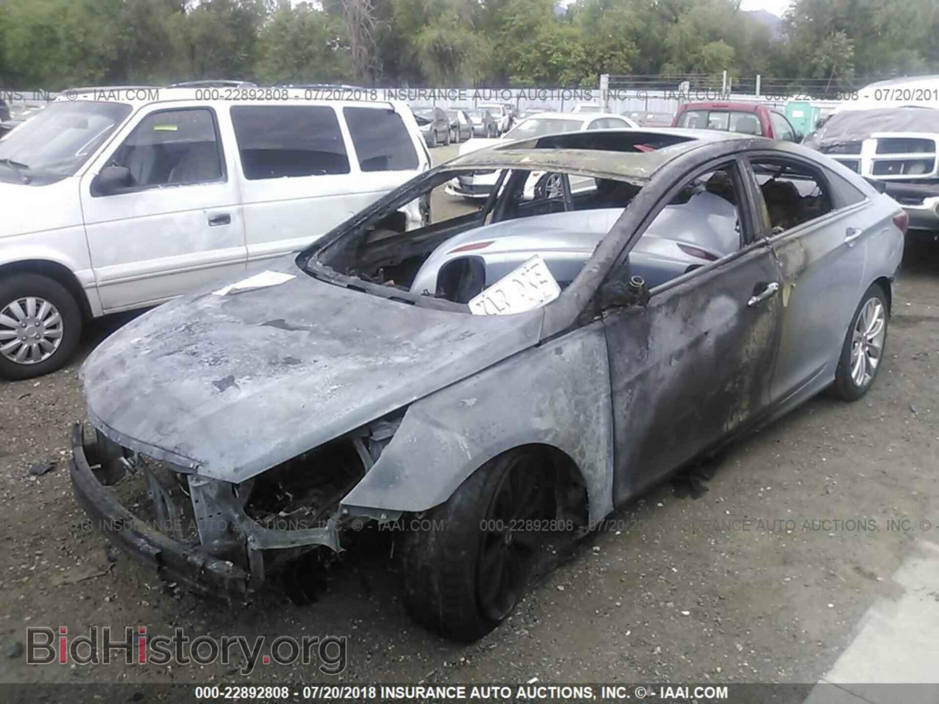 2012 Hyundai Sonata - VIN: 5NPEC4AC0CH331875 - Photo 2