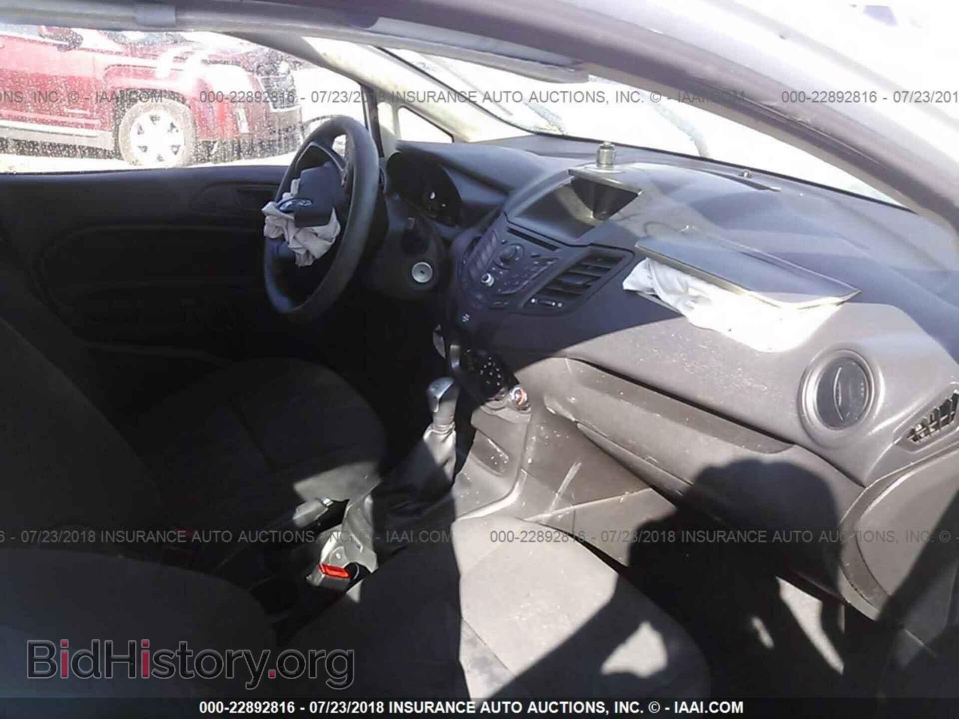 2014 Ford Fiesta - VIN: 3FADP4AJ3EM123281 - Фото 5