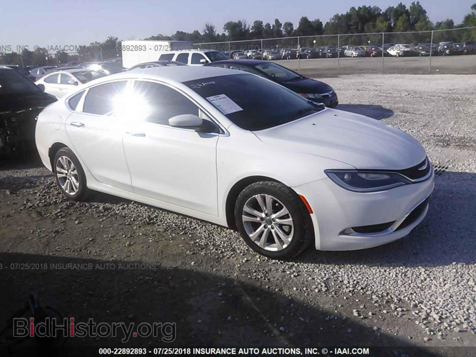 Photo 1C3CCCABXFN539635 - Chrysler 200 2015