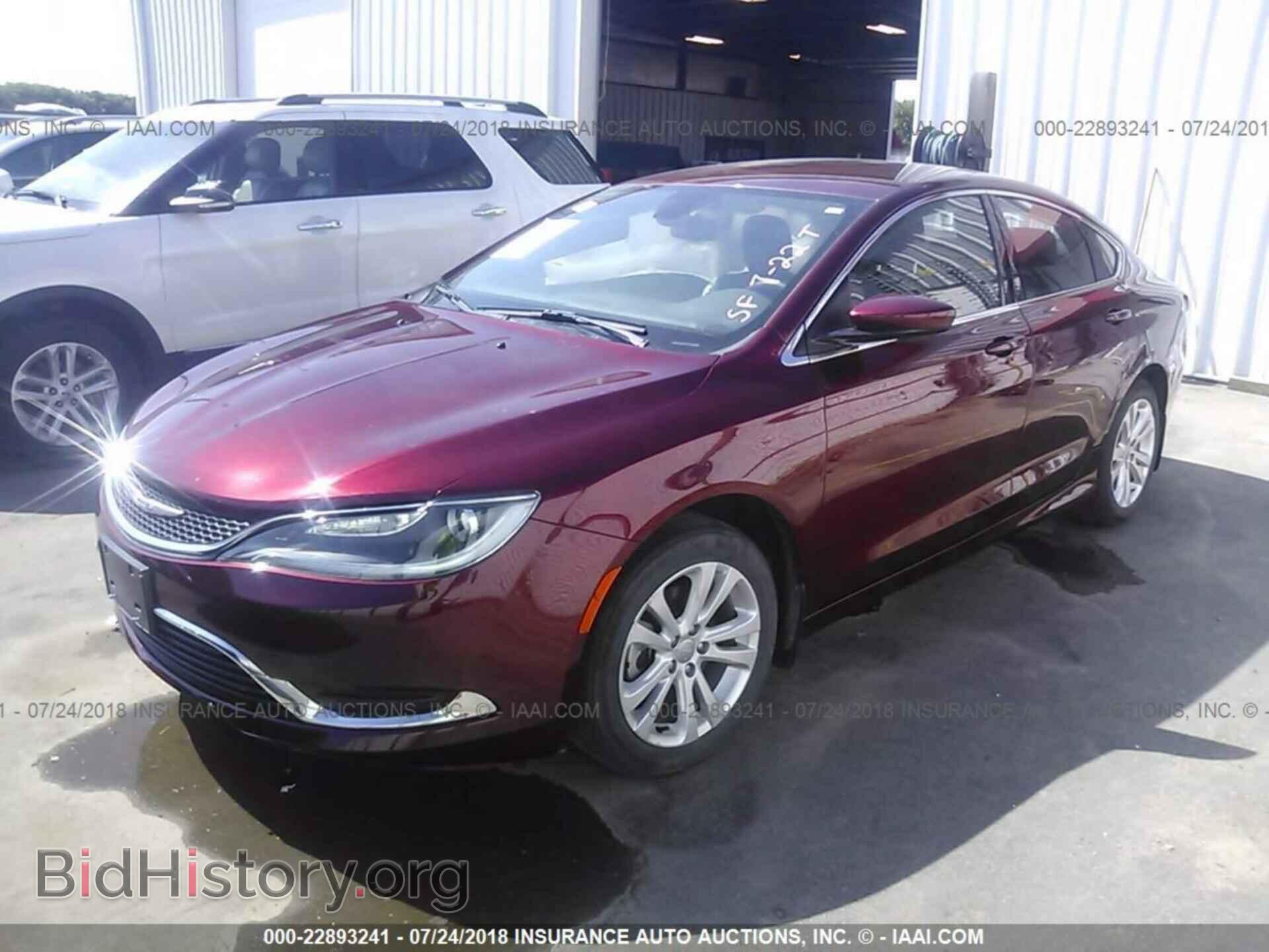 2015 Chrysler 200 - VIN: 1C3CCCAB3FN528038 - Photo 2