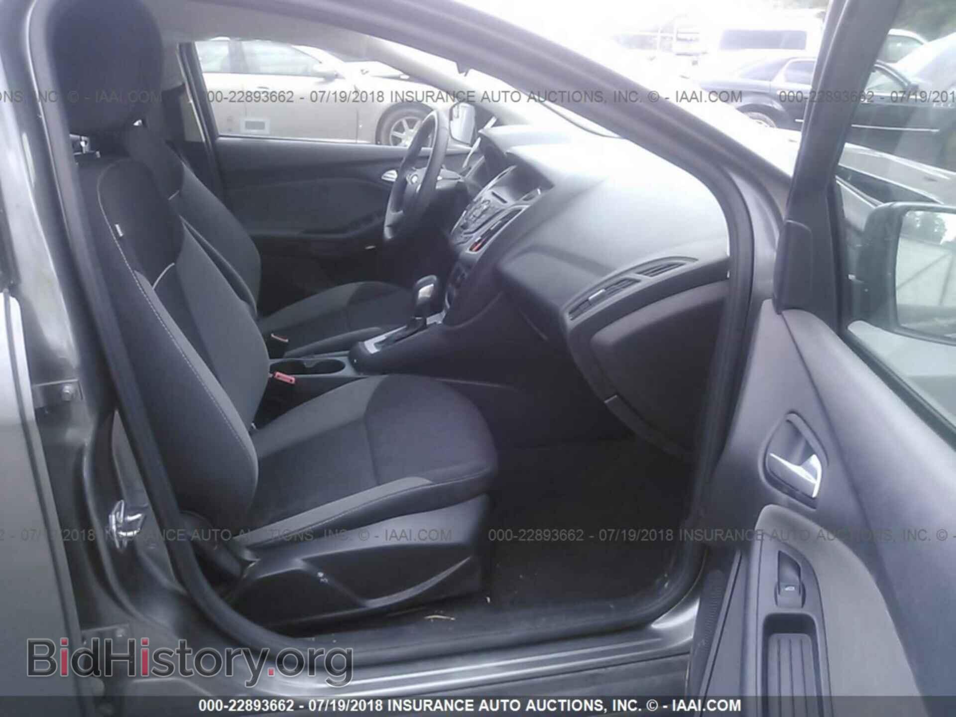 2014 Ford Focus - VIN: 1FADP3F20EL400224 - Photo 5