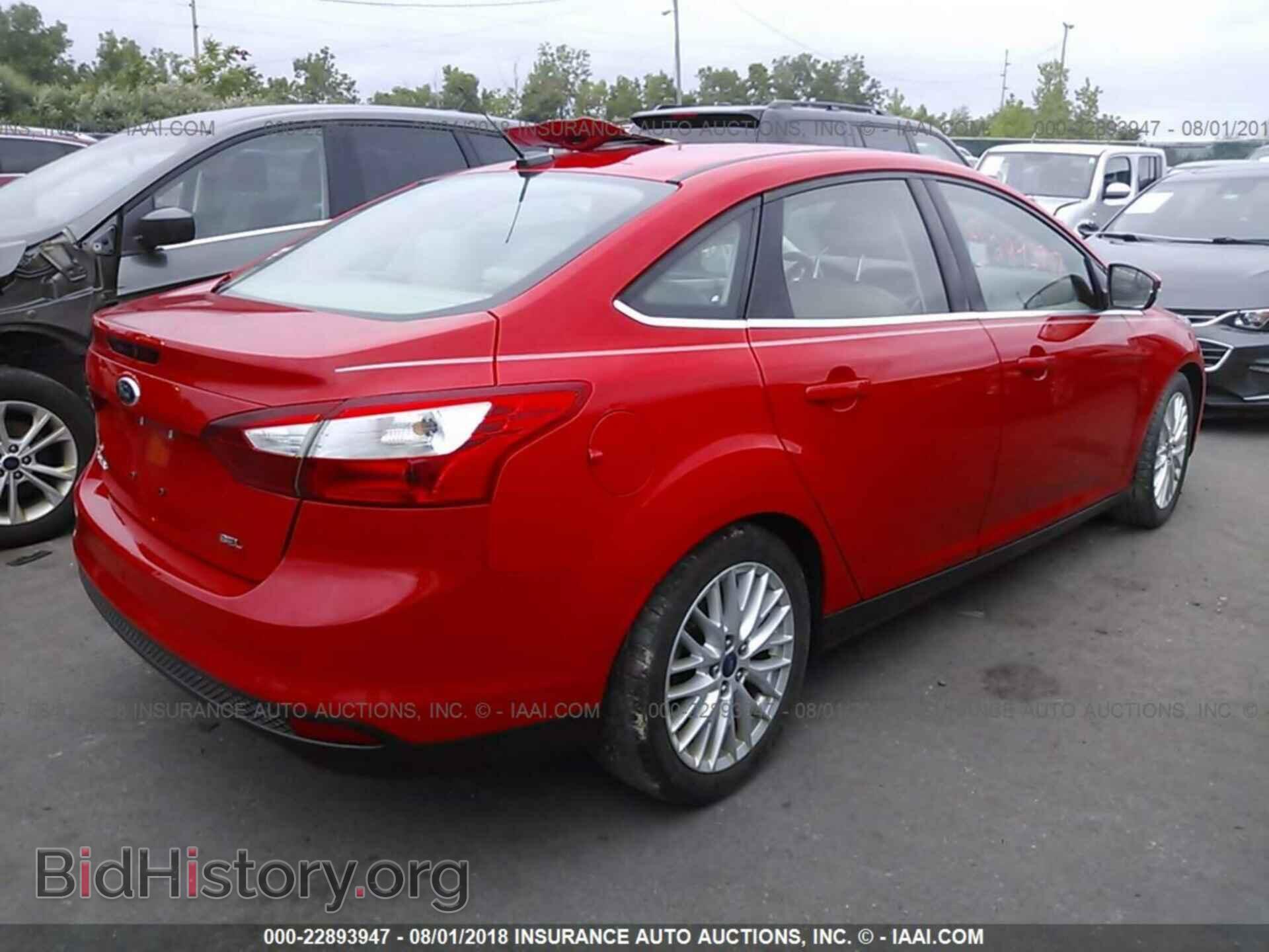 2012 Ford Focus - VIN: 1FAHP3H20CL210225 - Photo 4