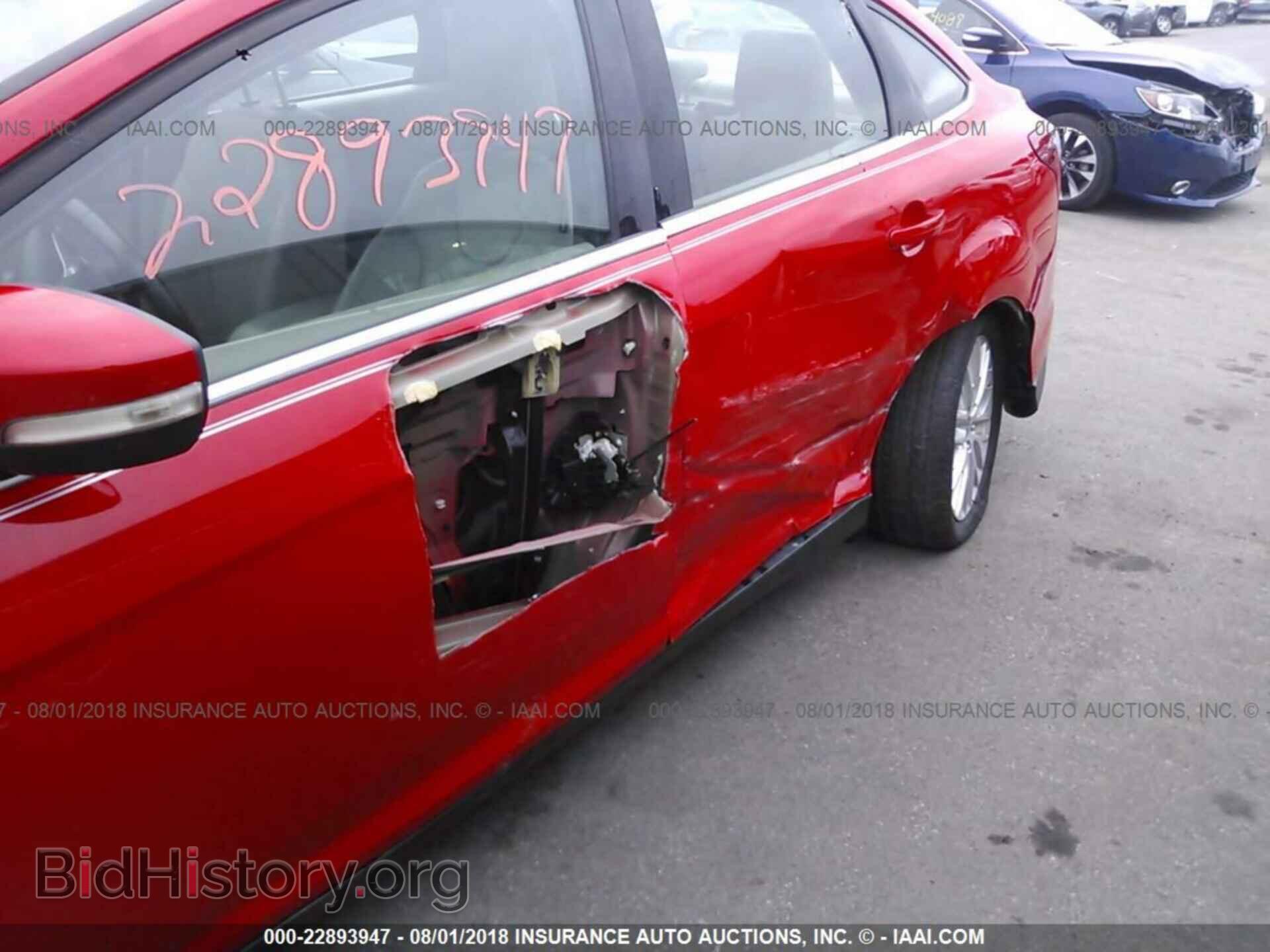 2012 Ford Focus - VIN: 1FAHP3H20CL210225 - Photo 6