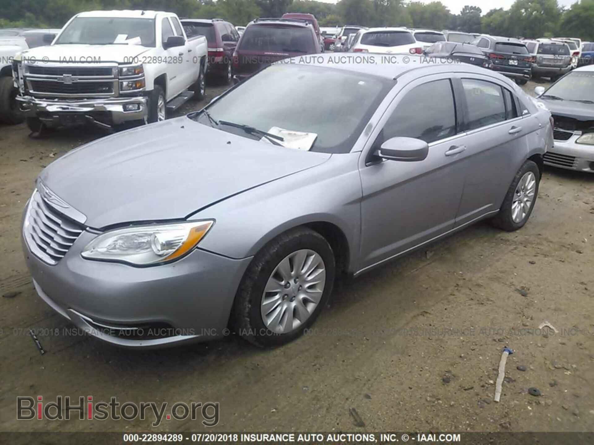 2013 Chrysler 200 - VIN: 1C3CCBAB4DN760803 - Photo 2