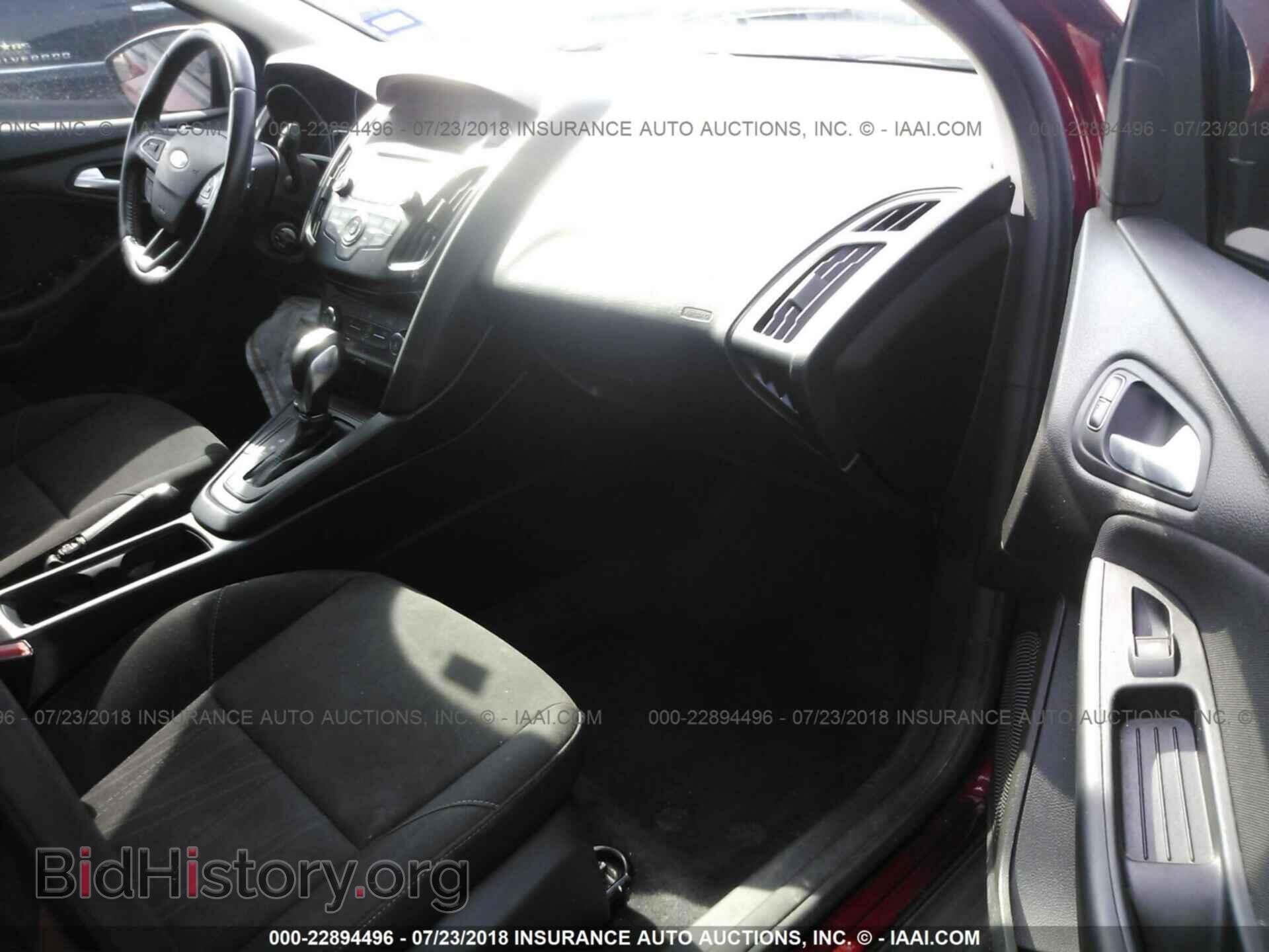 2015 Ford Focus - VIN: 1FADP3F20FL300450 - Фото 5