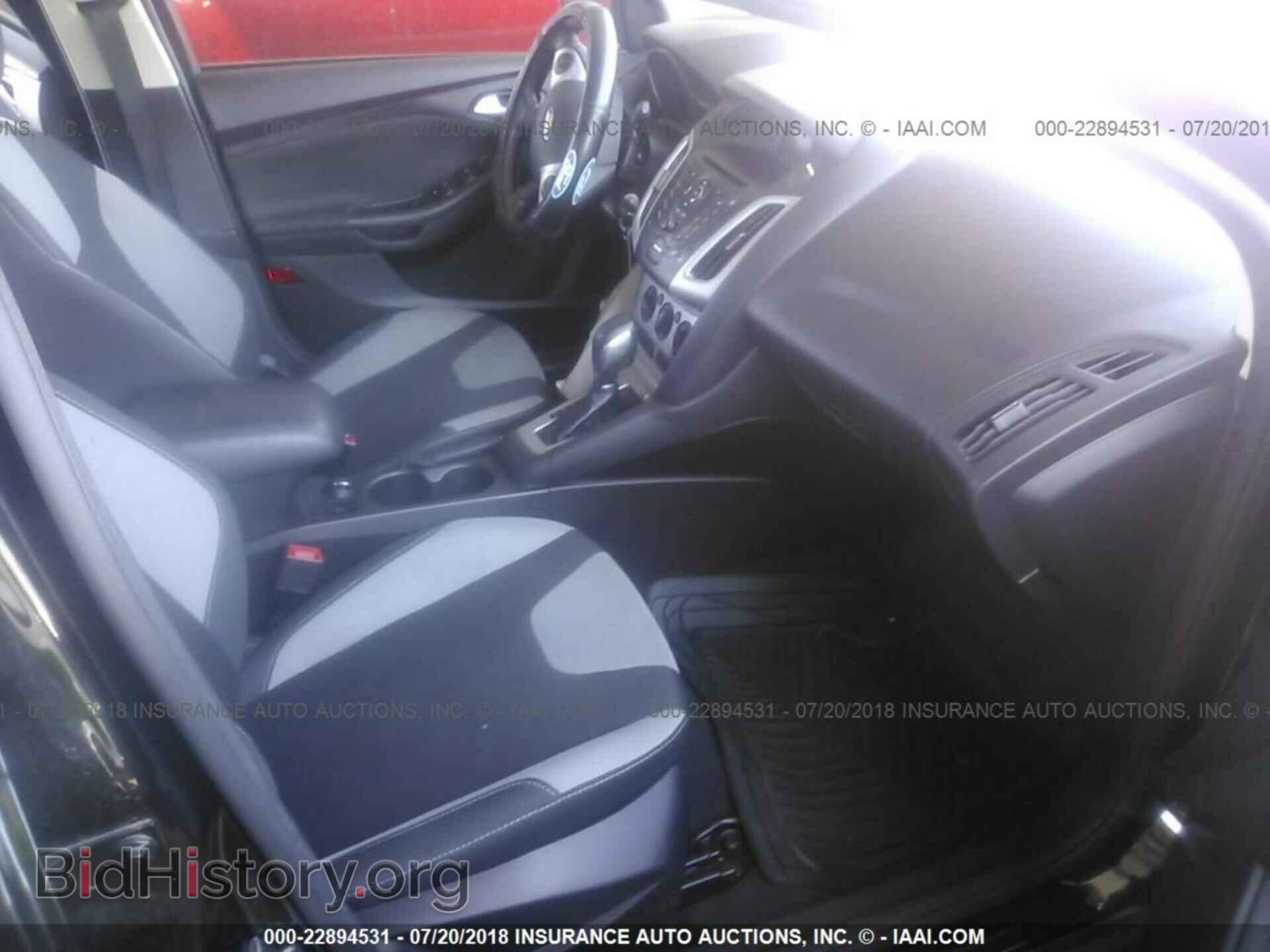 2014 Ford Focus - VIN: 1FADP3K20EL463586 - Photo 5