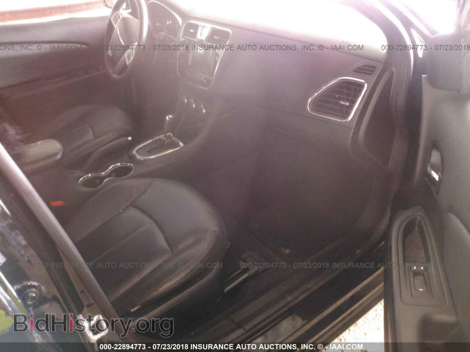 2012 Chrysler 200 - VIN: 1C3CCBBB9CN267230 - Фото 5