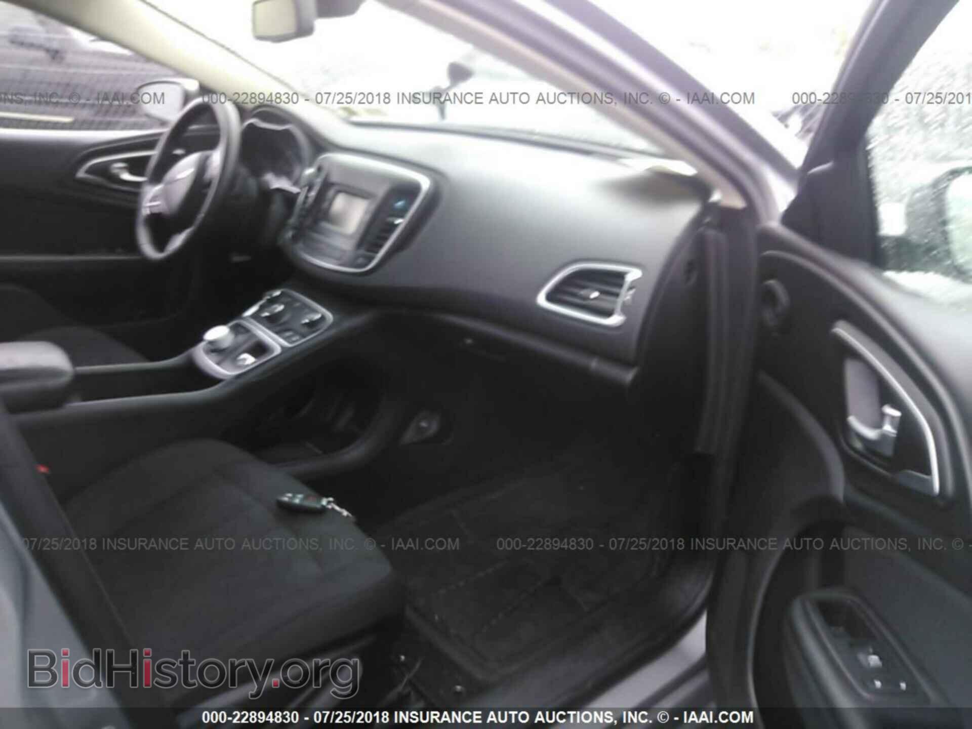 2016 Chrysler 200 - VIN: 1C3CCCAB4GN100951 - Фото 5