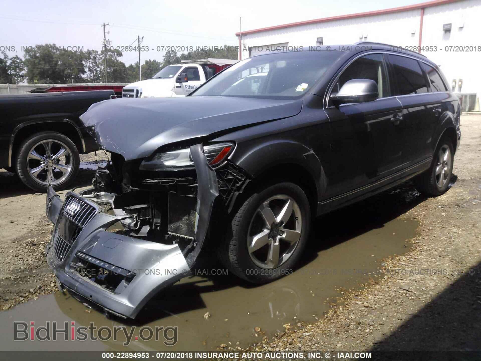 2015 Audi Q7 - VIN: WA1LGAFE7FD002048 - Фото 2