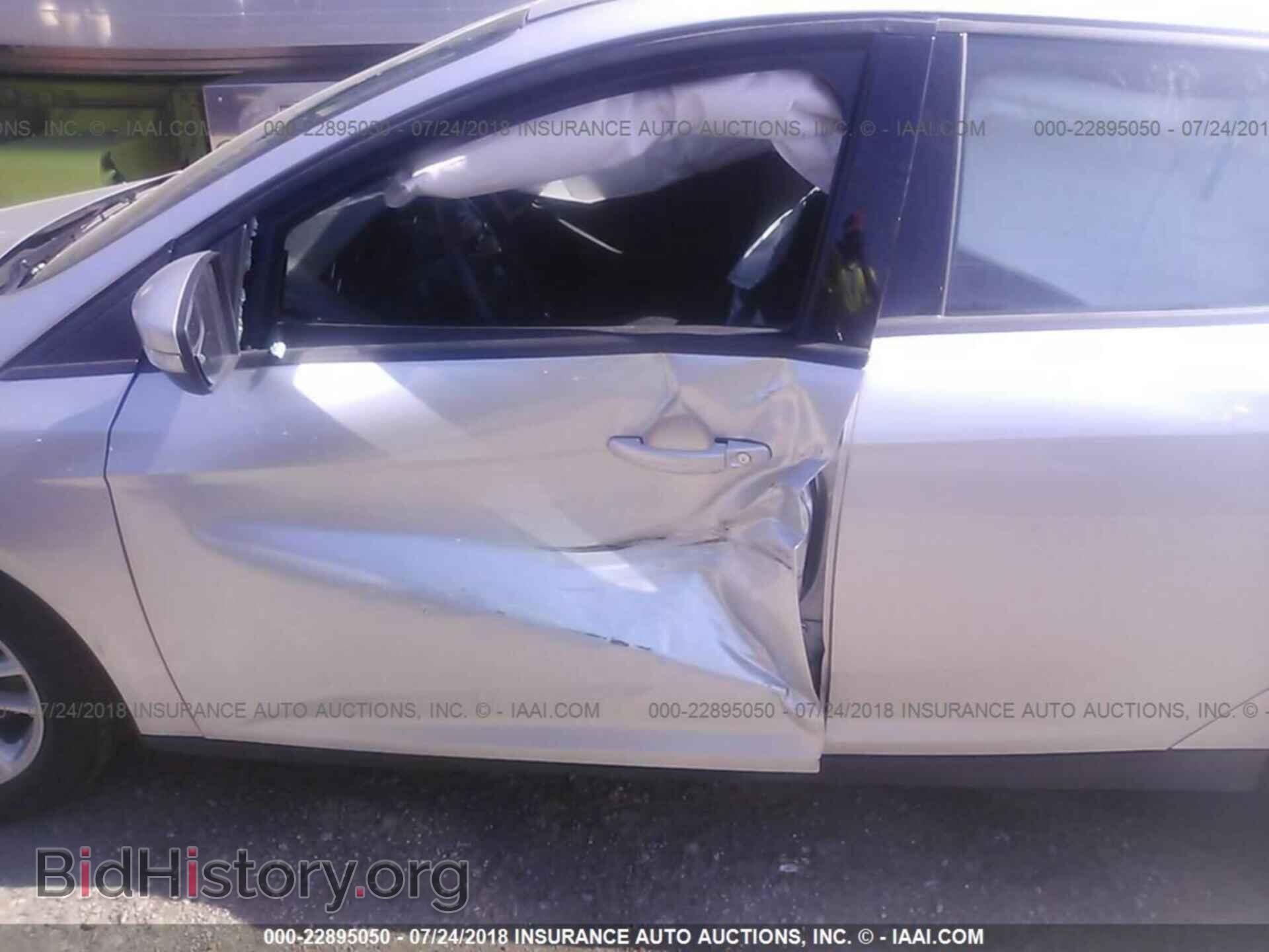 2017 Ford Focus - VIN: 1FADP3K24HL214518 - Photo 6