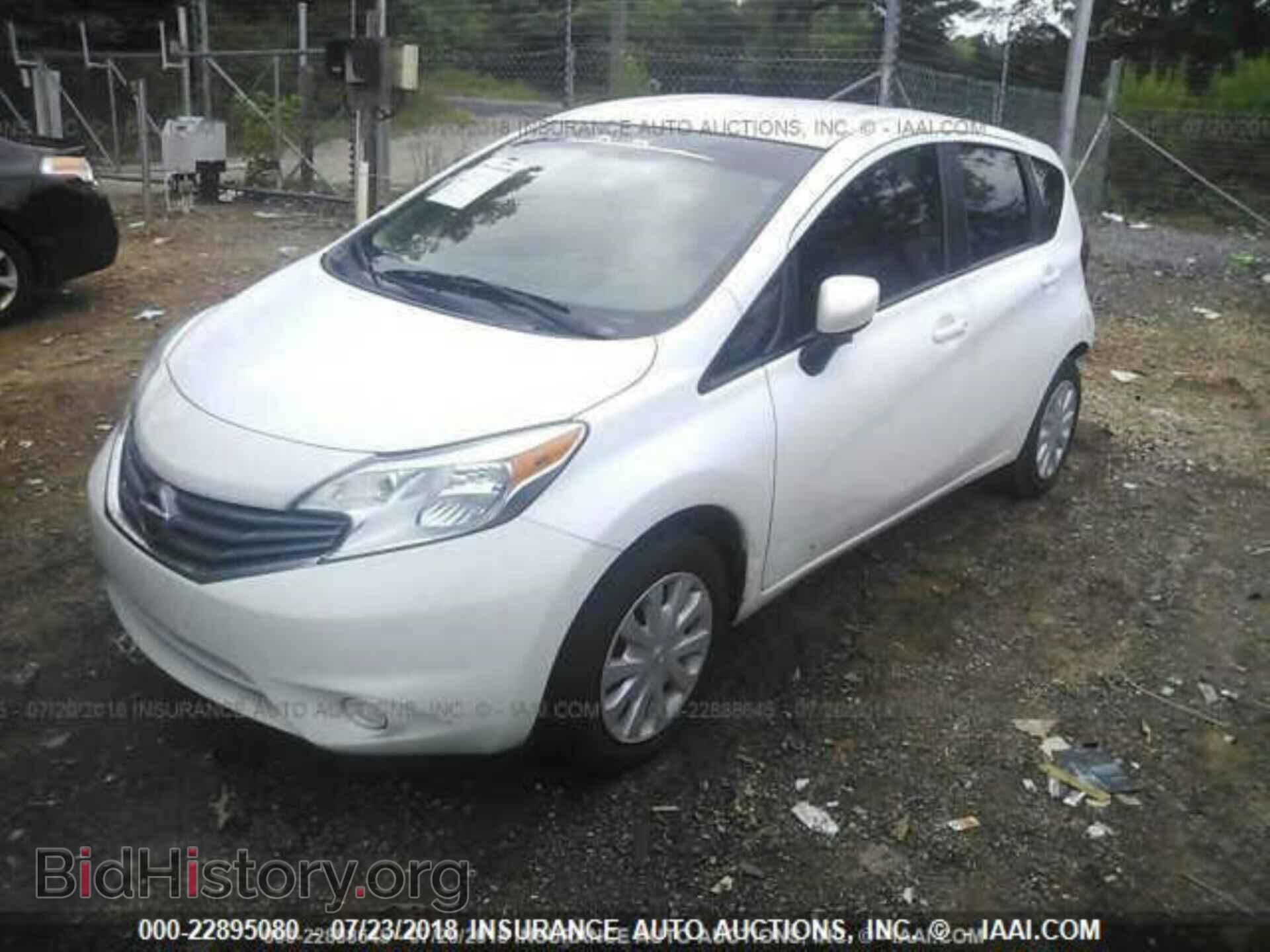 2015 Nissan Versa note - VIN: 3N1CE2CP1FL437555 - Фото 2