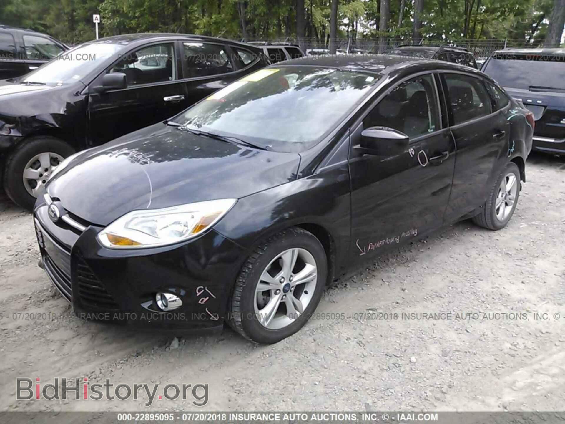 2012 Ford Focus - VIN: 1FAHP3F20CL422979 - Photo 2
