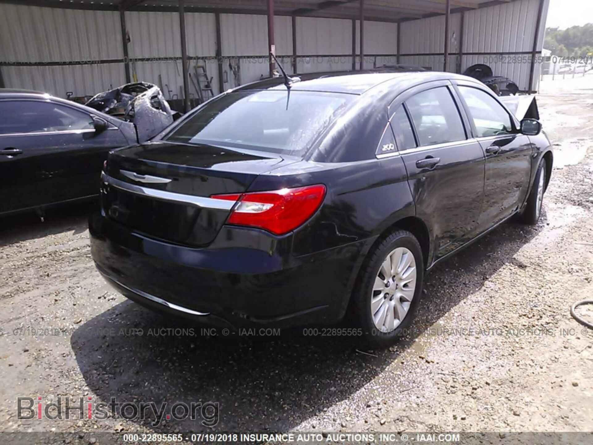 2014 Chrysler 200 - VIN: 1C3CCBAB9EN124041 - Фото 4