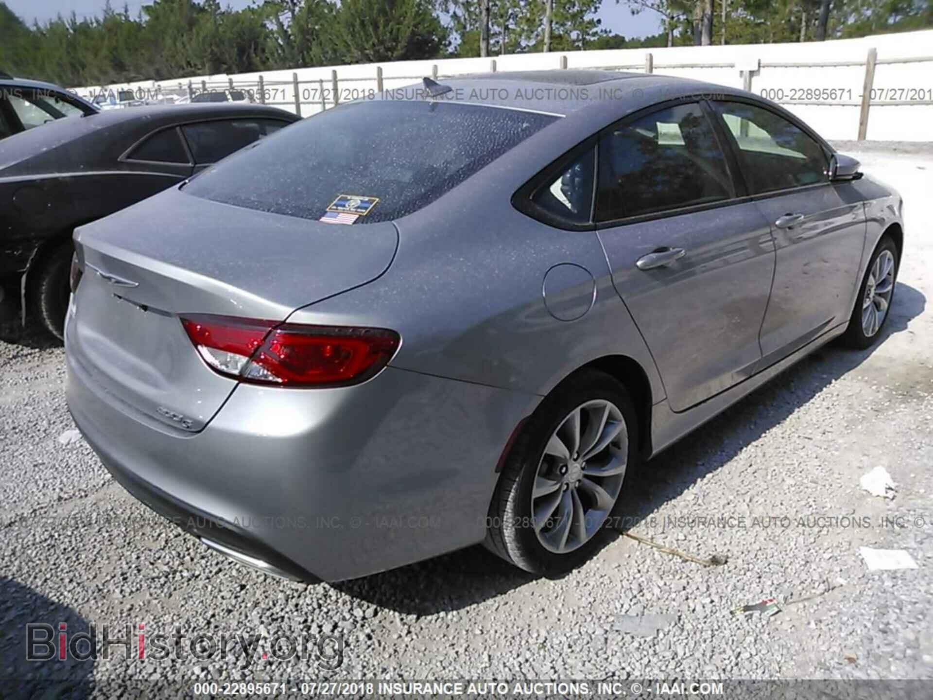 2016 Chrysler 200 - VIN: 1C3CCCBG0GN109656 - Photo 4