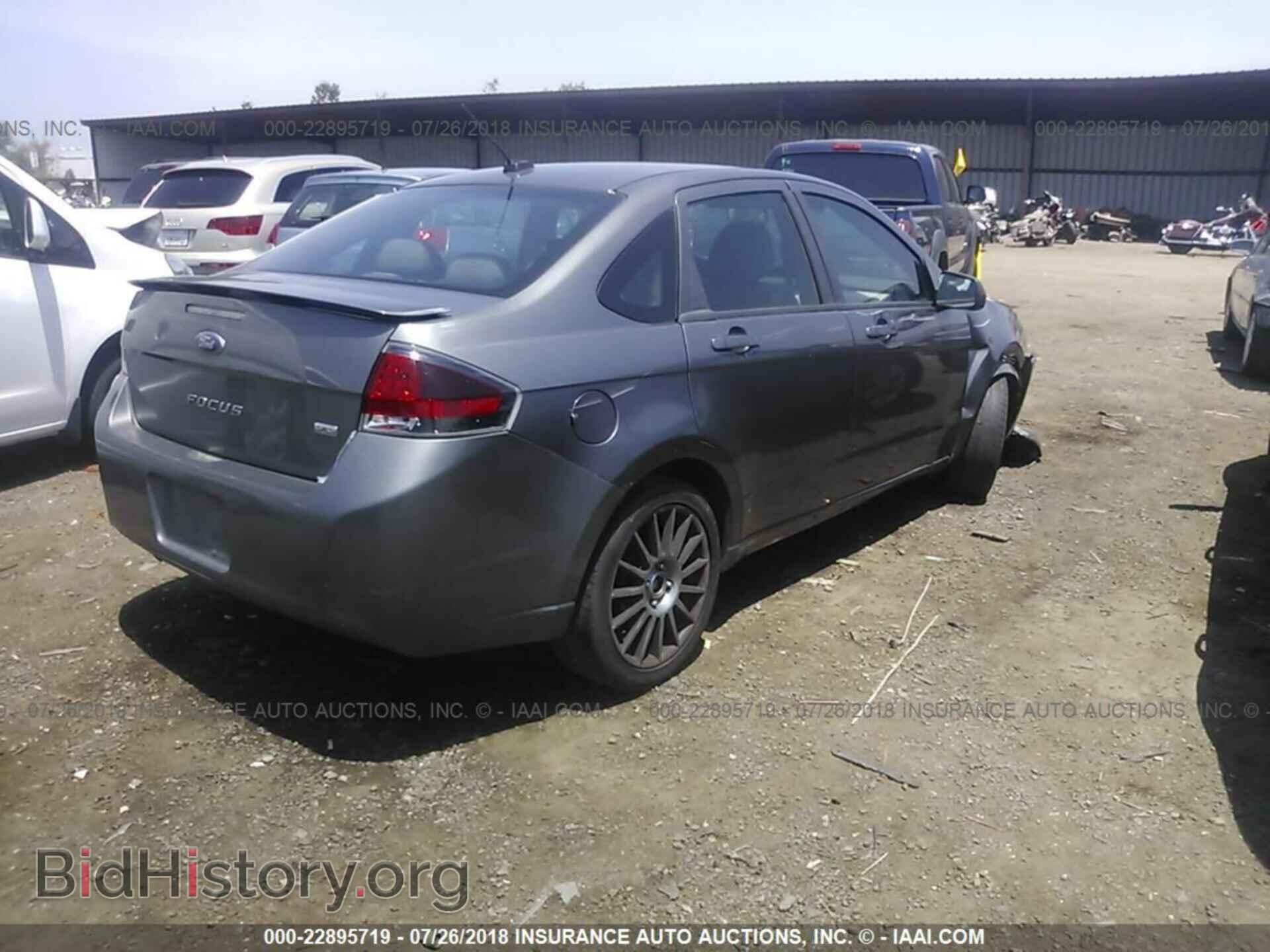 2011 Ford Focus - VIN: 1FAHP3GN6BW108100 - Фото 4