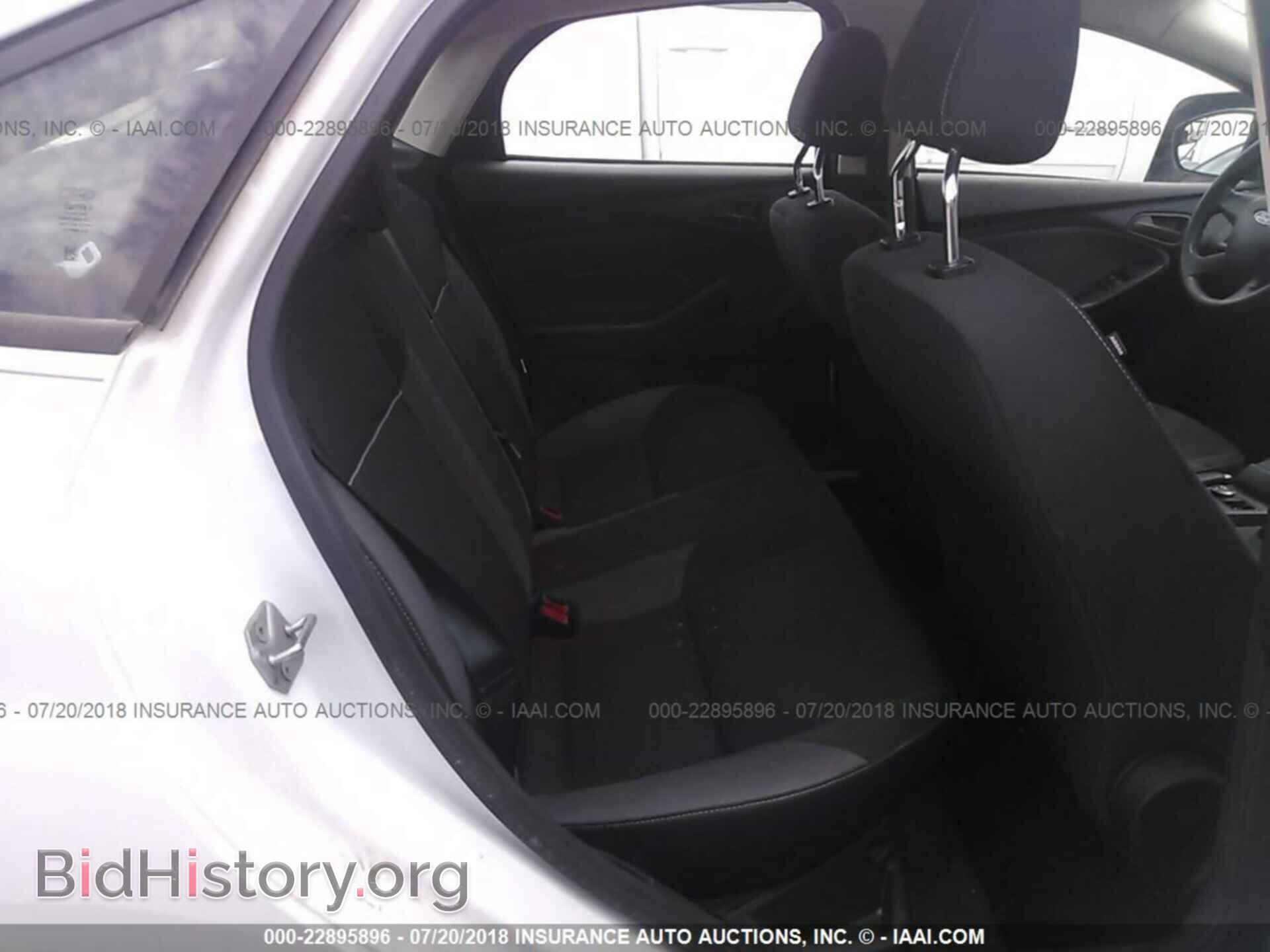 2012 Ford Focus - VIN: 1FAHP3E28CL118686 - Фото 8