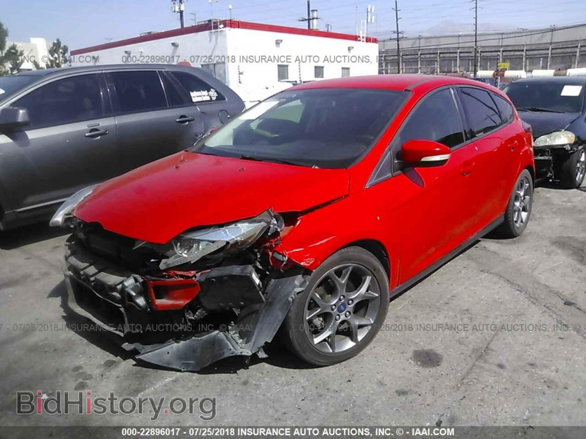 2013 Ford Focus - VIN: 1FADP3K29DL224228 - Фото 2