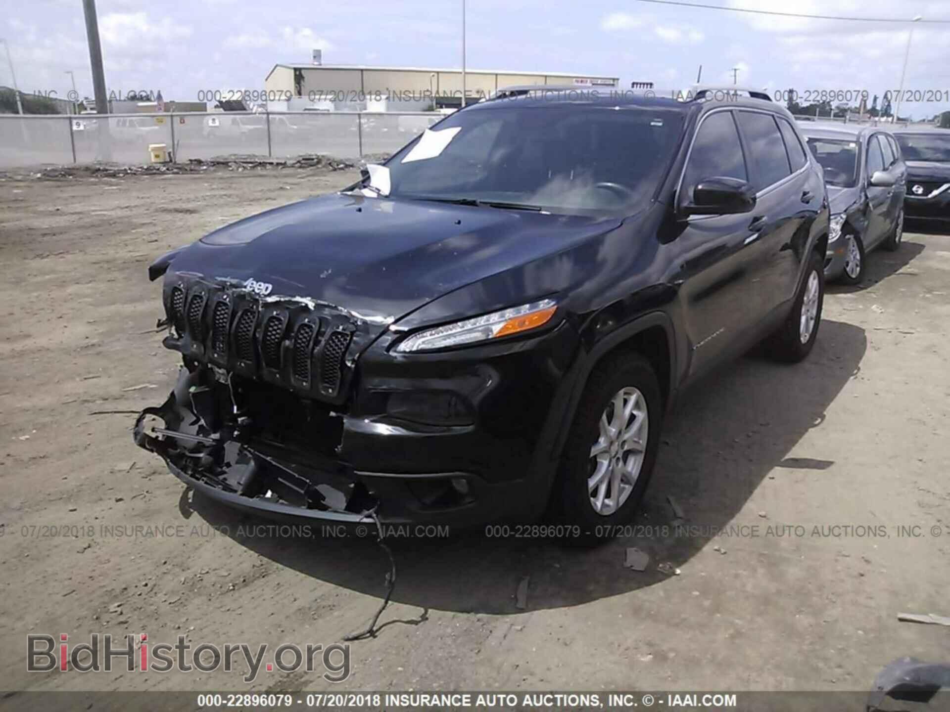 2014 Jeep Cherokee - VIN: 1C4PJLCB7EW323704 - Фото 2