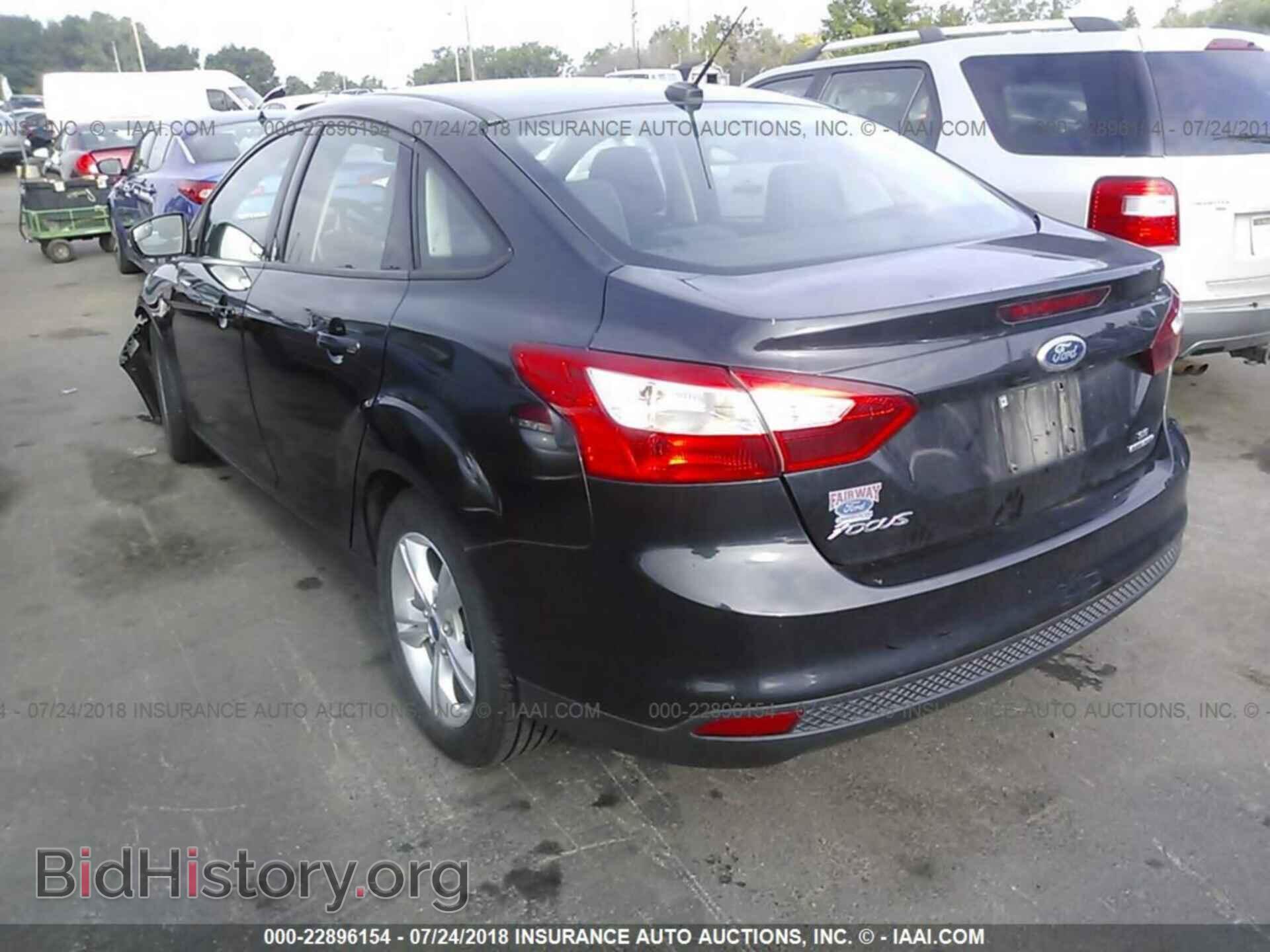 2013 Ford Focus - VIN: 1FADP3F29DL370946 - Photo 3