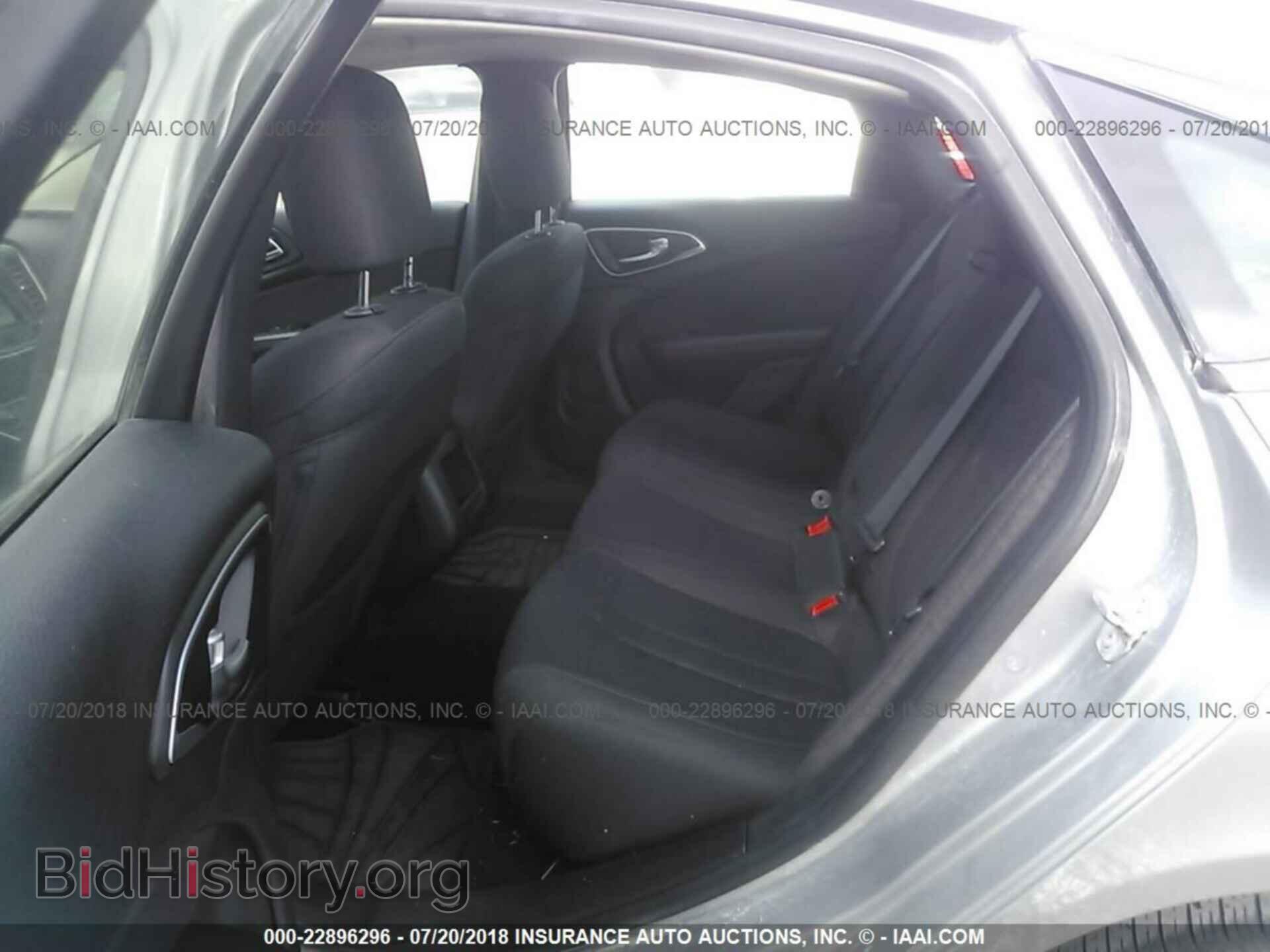 2016 Chrysler 200 - VIN: 1C3CCCAB4GN111416 - Photo 8