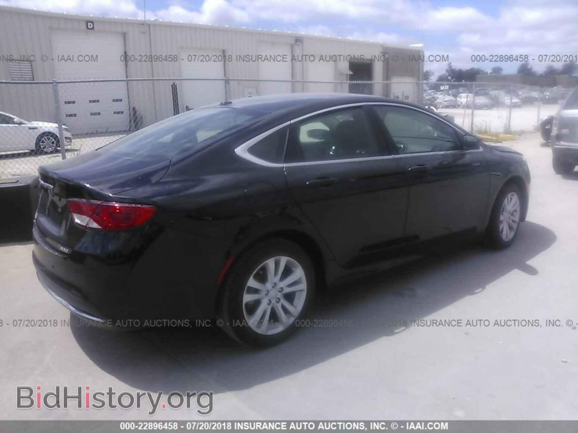 2016 Chrysler 200 - VIN: 1C3CCCAB9GN126736 - Photo 4