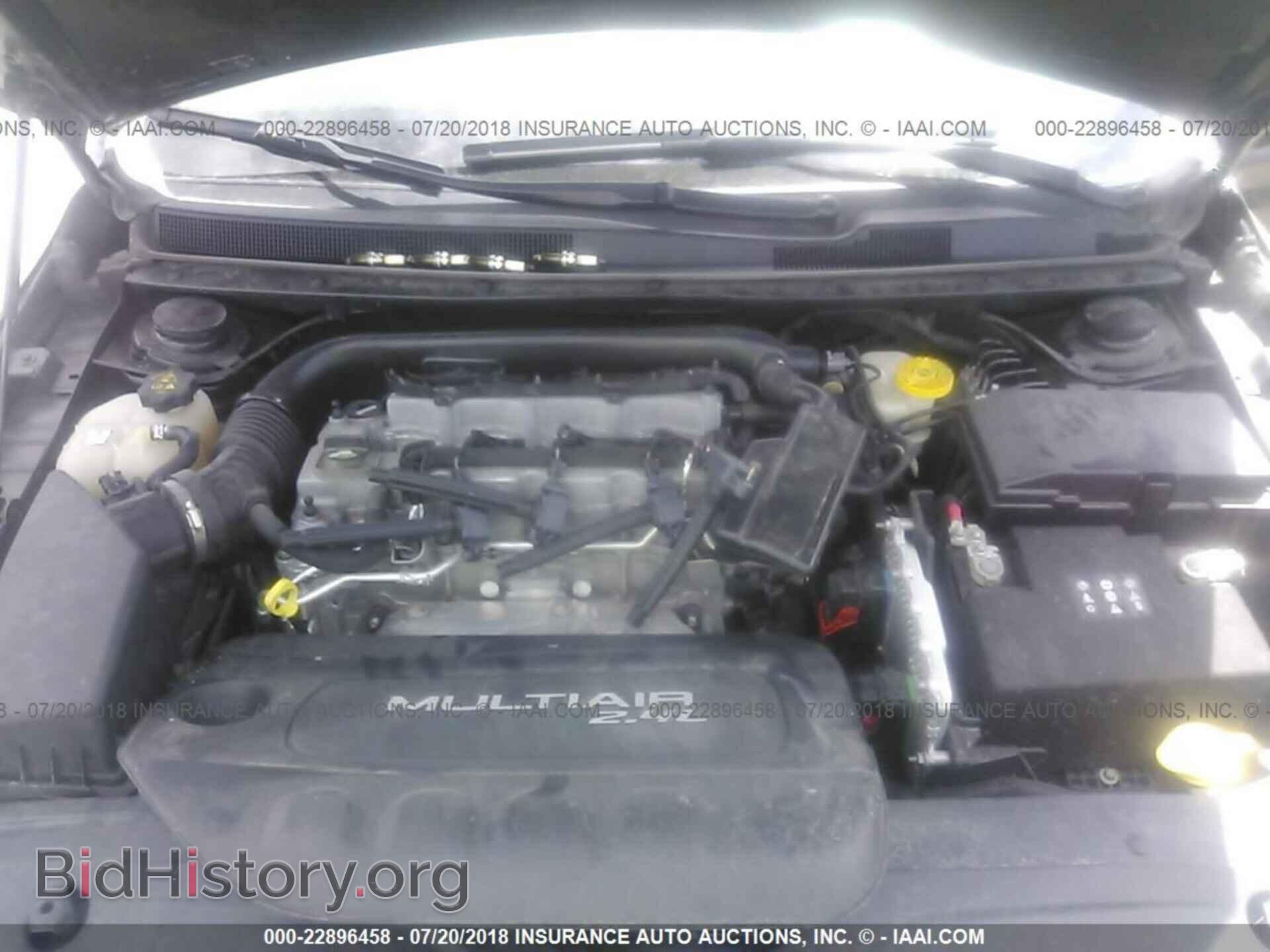 2016 Chrysler 200 - VIN: 1C3CCCAB9GN126736 - Photo 10