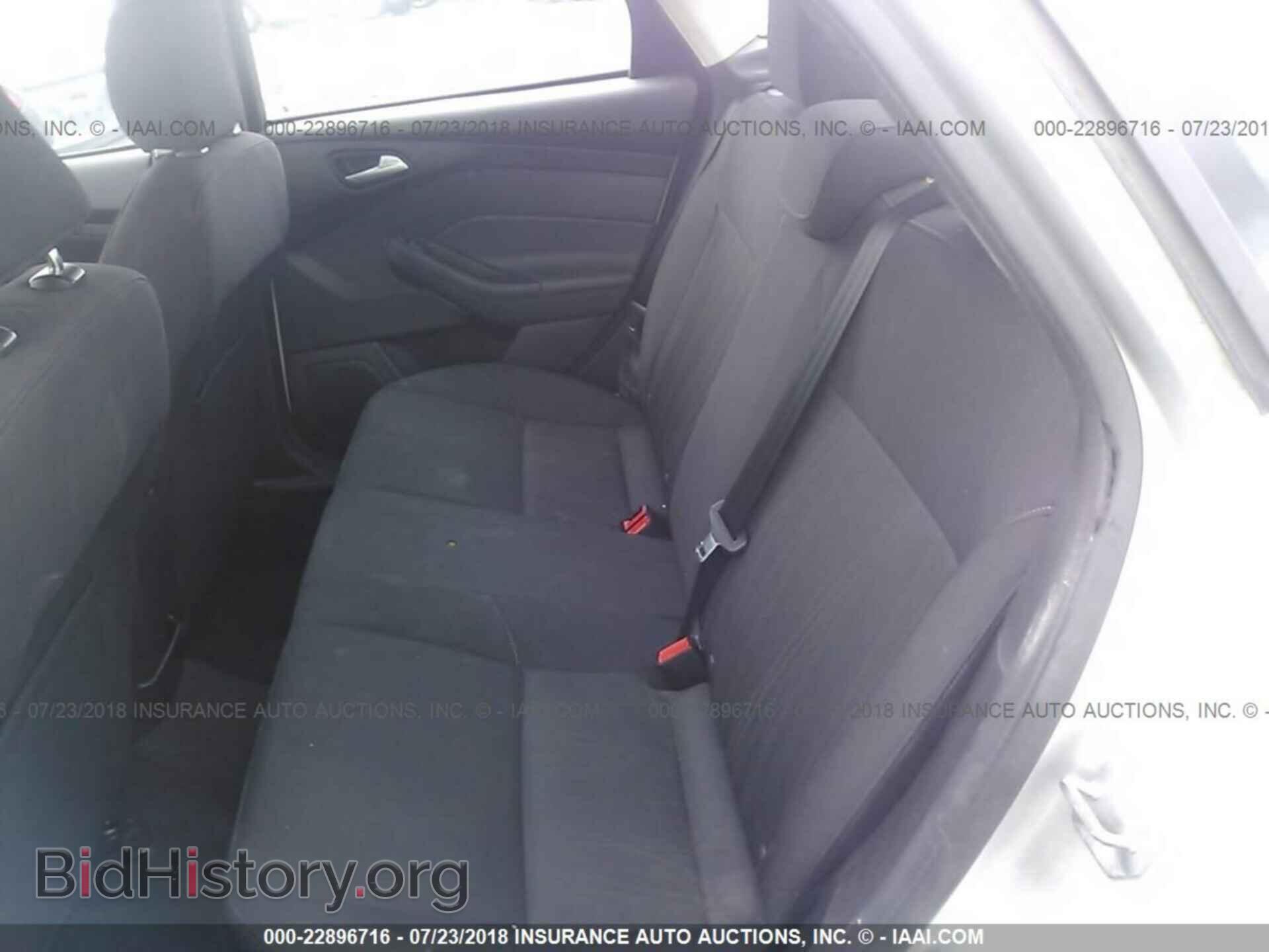 2015 Ford Focus - VIN: 1FADP3F22FL205114 - Photo 8