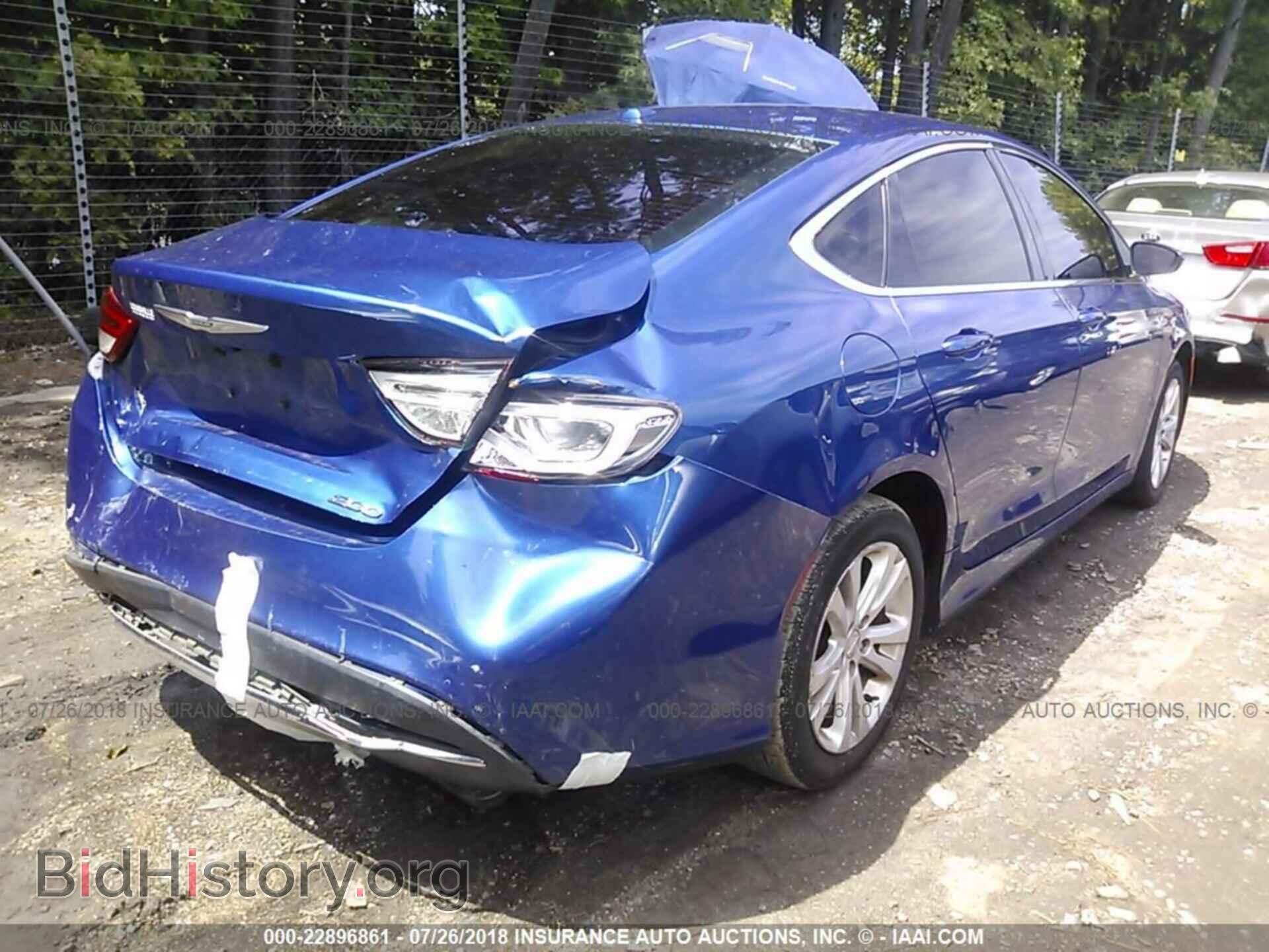 2015 Chrysler 200 - VIN: 1C3CCCAB7FN527653 - Photo 4